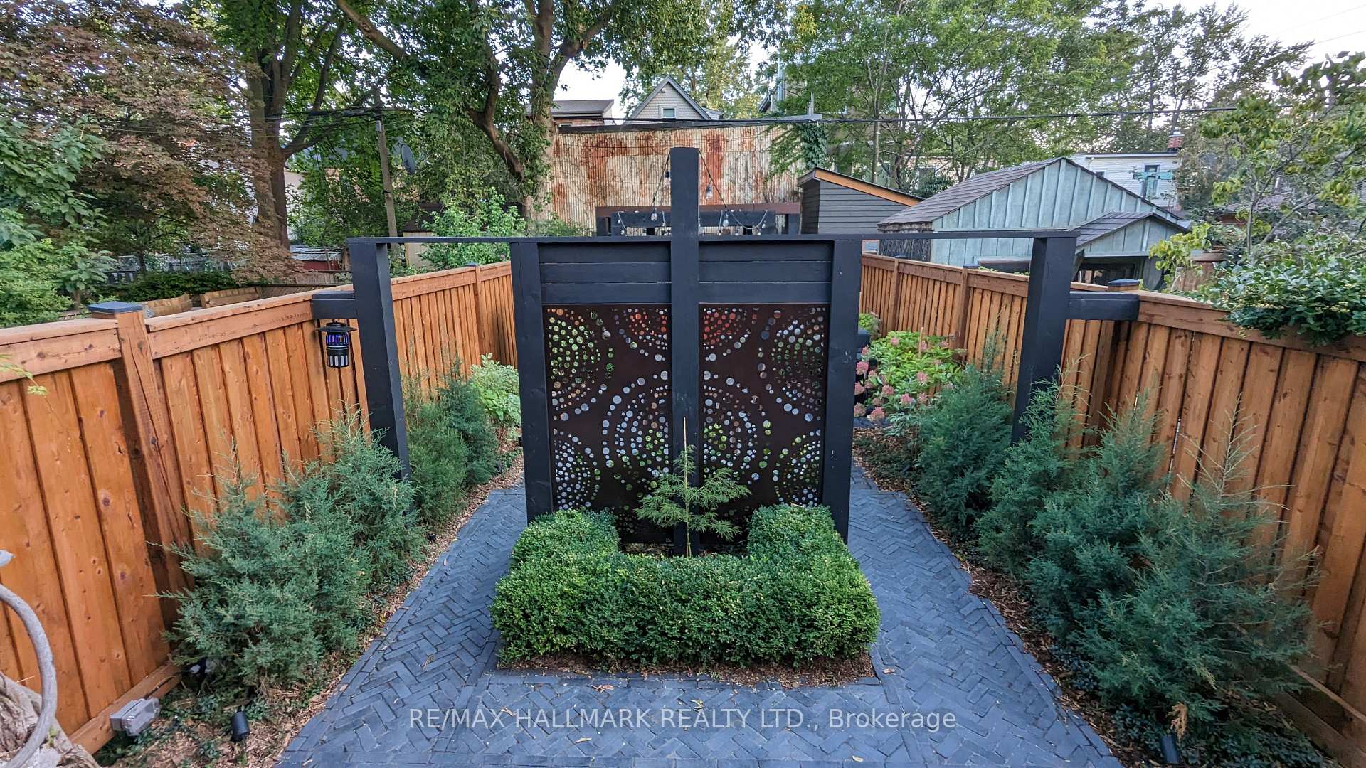 Photo 34 of 9 Harcourt Avenue, Toronto, North Riverdale — HOMEH