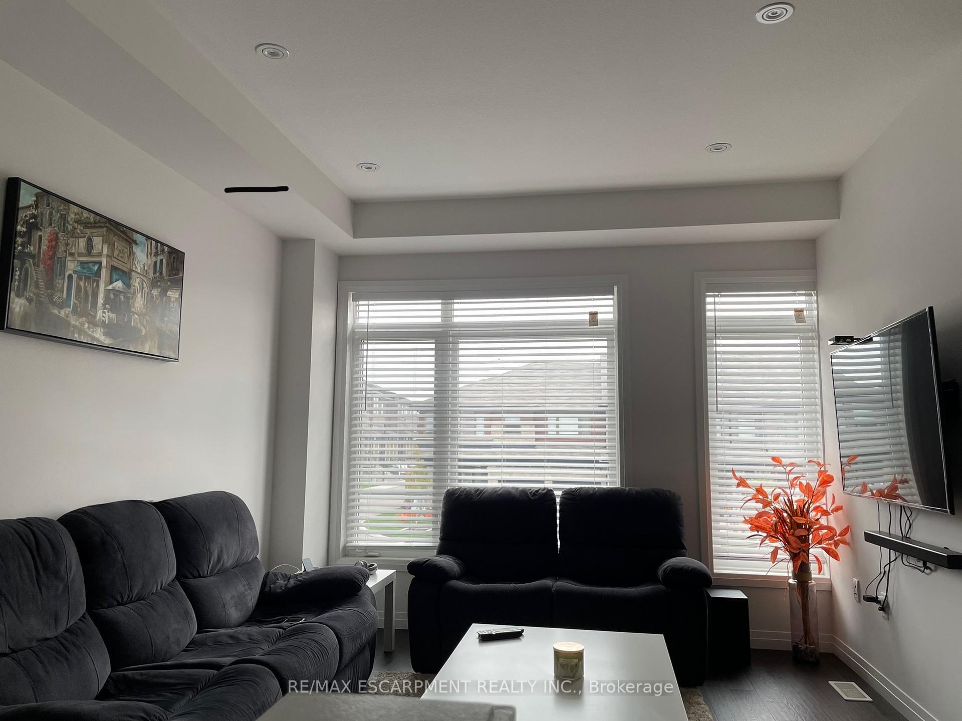 Photo 1 of Unit 157, 30 Times Square Boulevard, Hamilton, Stoney Creek Mountain — HOMEH