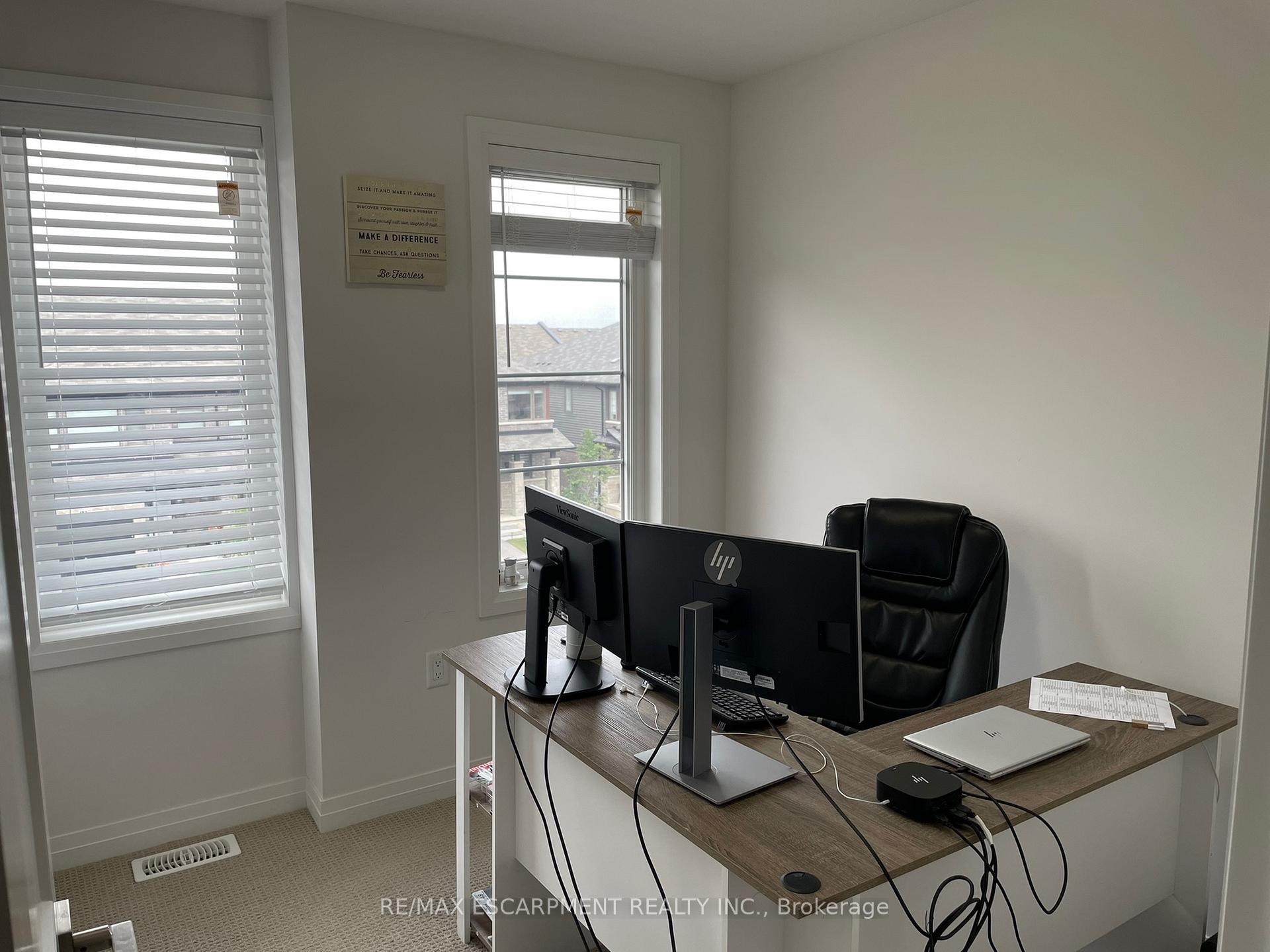 Photo 3 of Unit 157, 30 Times Square Boulevard, Hamilton, Stoney Creek Mountain — HOMEH