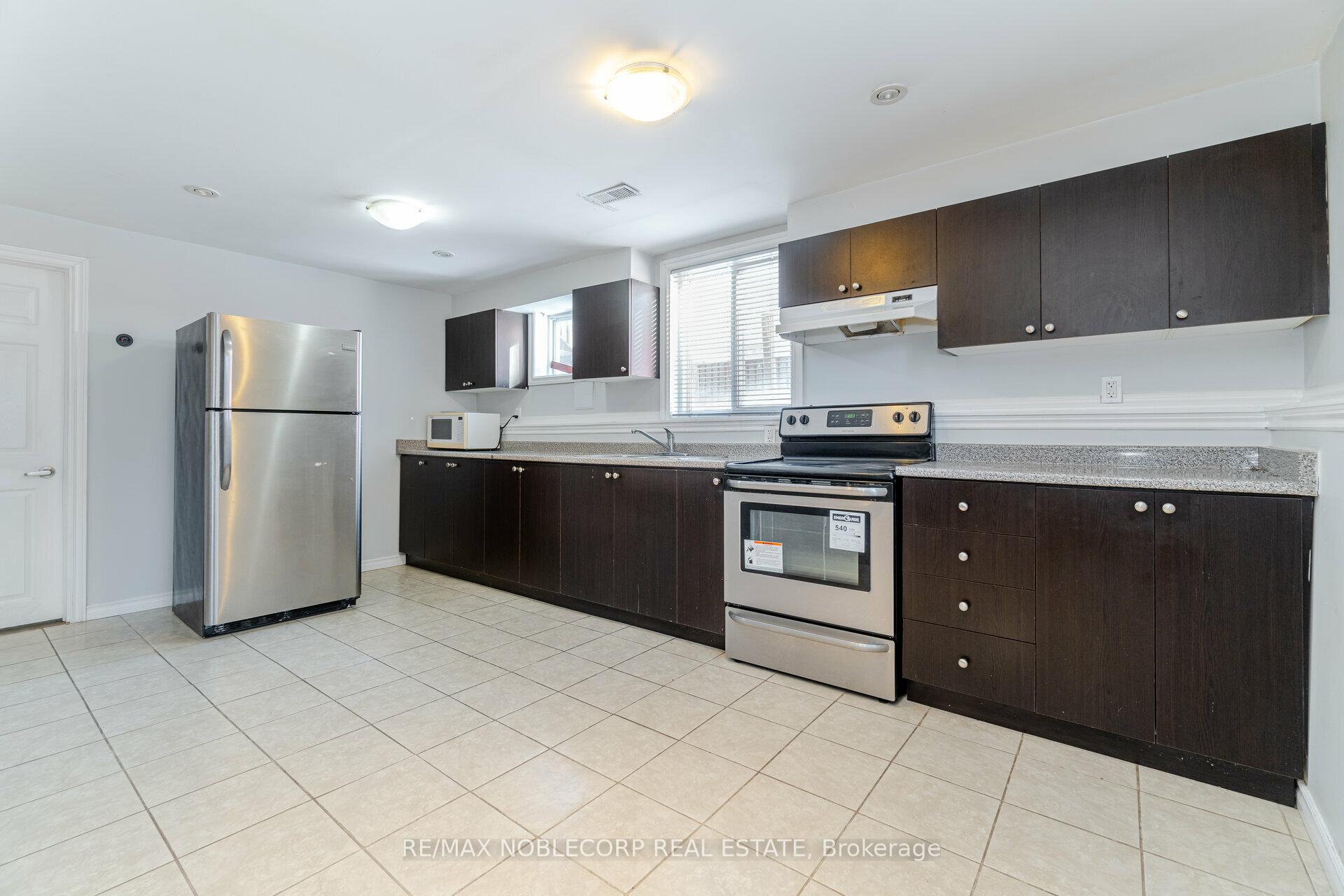 Photo 5 of 16 Ocean Ridge (Lower) Drive, Brampton, Sandringham-Wellington — HOMEH