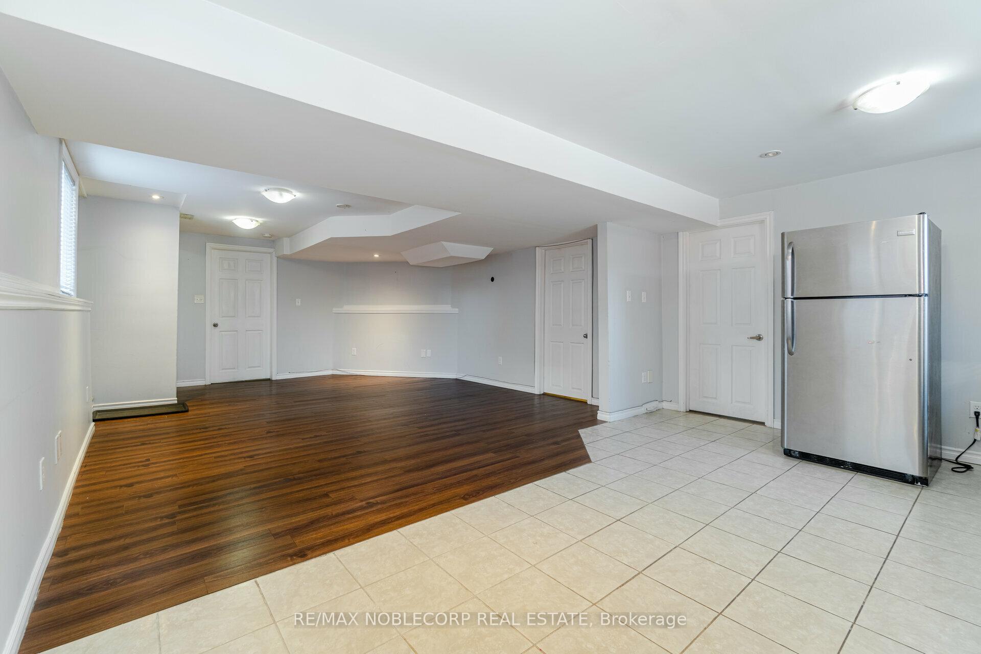 Photo 2 of 16 Ocean Ridge (Lower) Drive, Brampton, Sandringham-Wellington — HOMEH