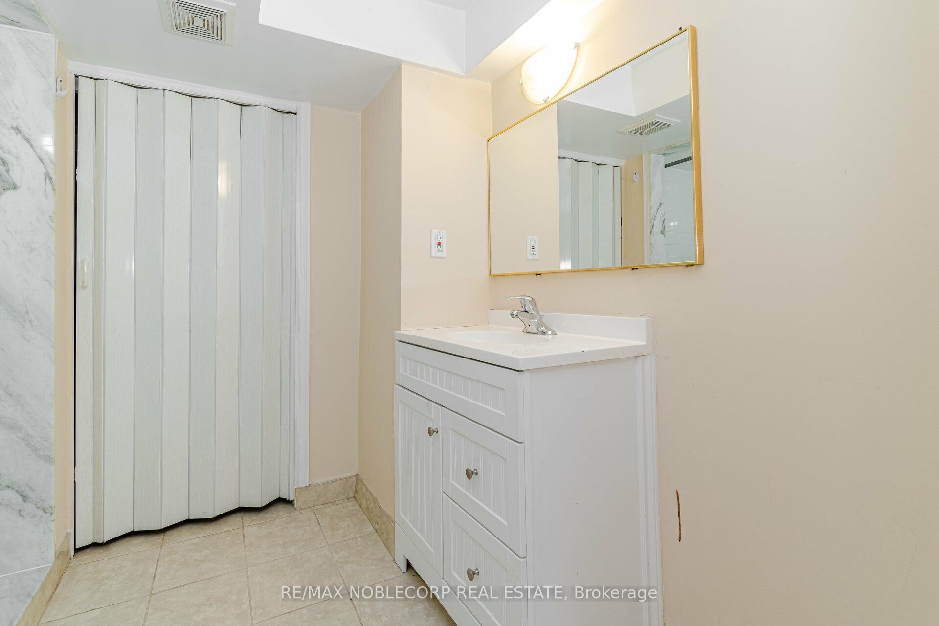 Photo 3 of 16 Ocean Ridge (Lower) Drive, Brampton, Sandringham-Wellington — HOMEH
