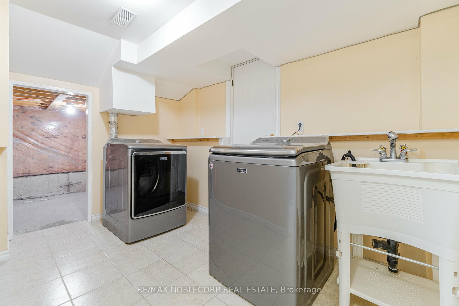 Photo 11 of 16 Ocean Ridge (Lower) Drive, Brampton, Sandringham-Wellington — HOMEH
