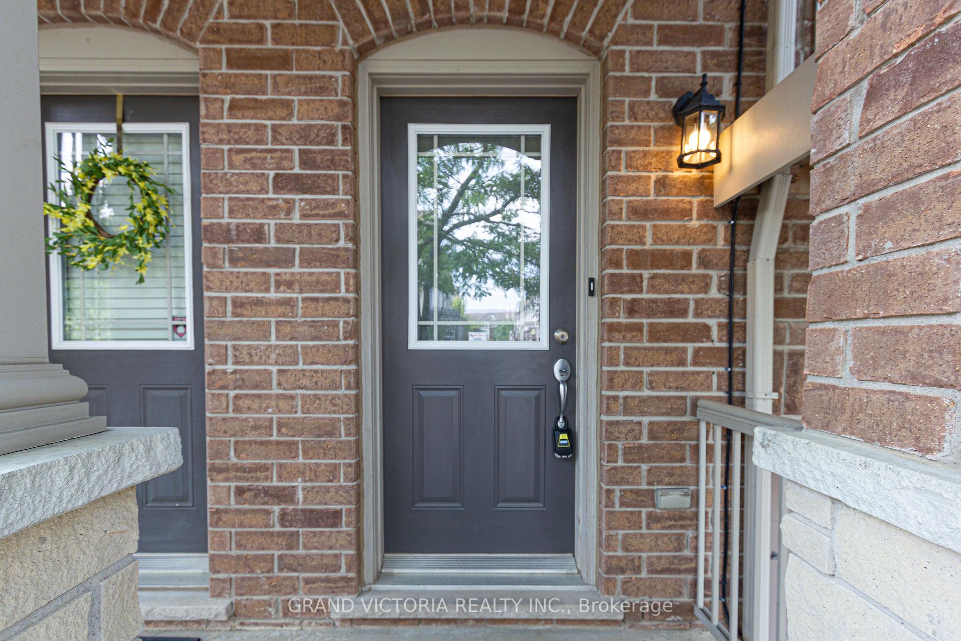 Photo 6 of Unit 4, 25 Viking Drive, Hamilton, Binbrook — HOMEH