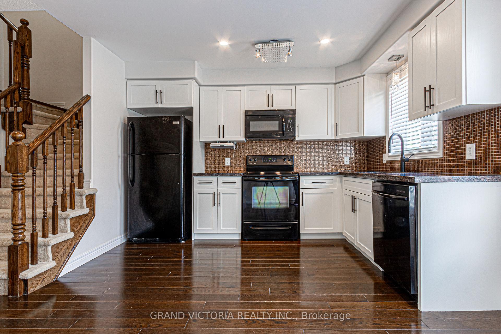 Photo 28 of Unit 4, 25 Viking Drive, Hamilton, Binbrook — HOMEH