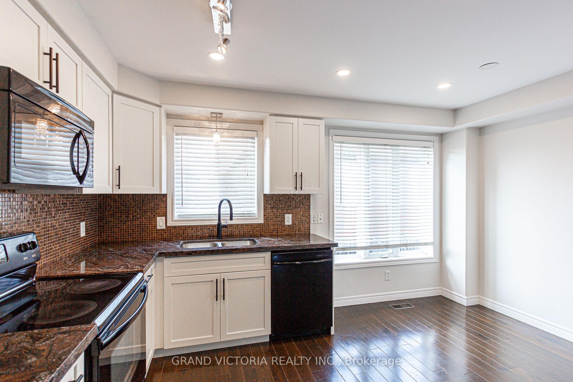 Photo 19 of Unit 4, 25 Viking Drive, Hamilton, Binbrook — HOMEH