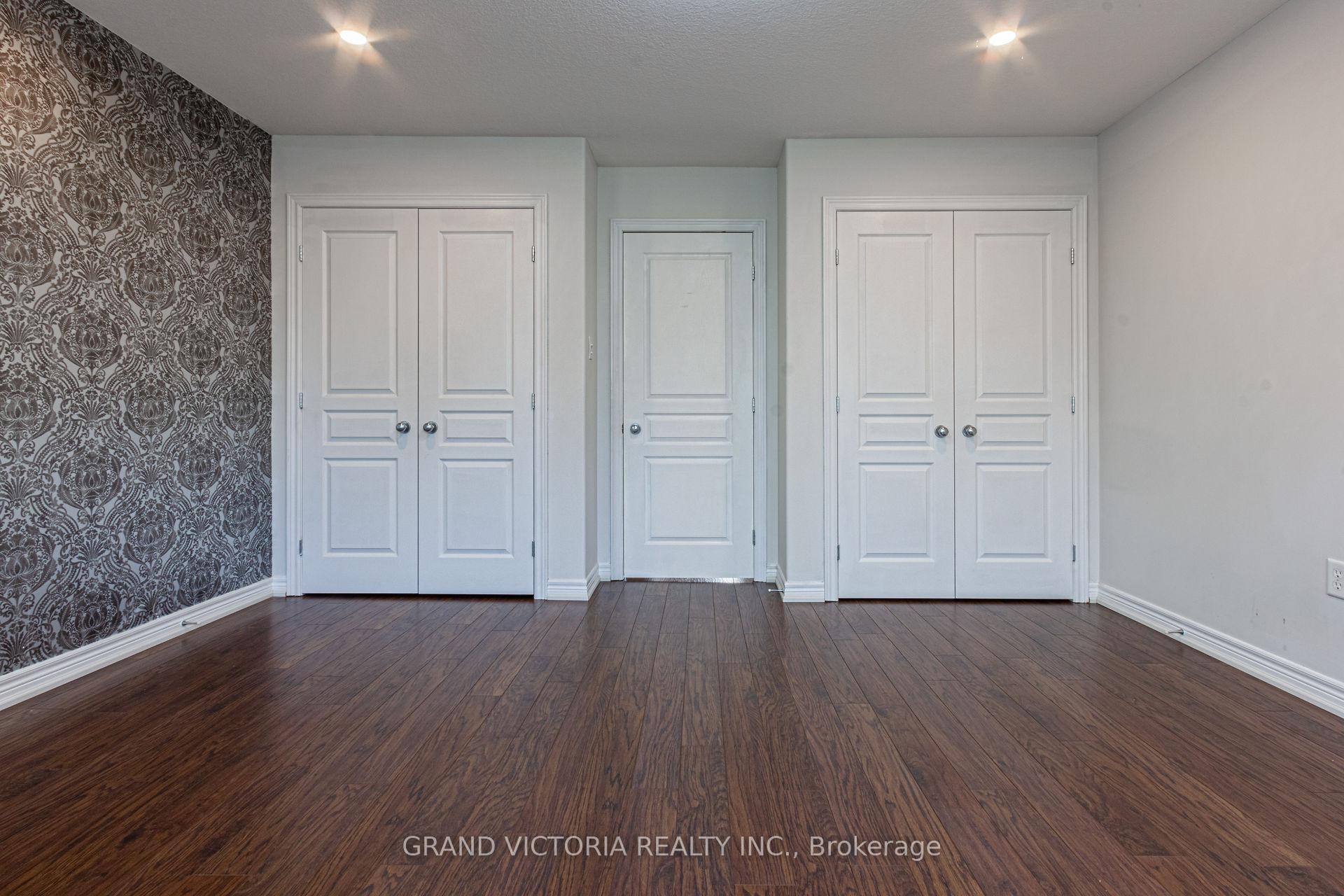 Photo 22 of Unit 4, 25 Viking Drive, Hamilton, Binbrook — HOMEH