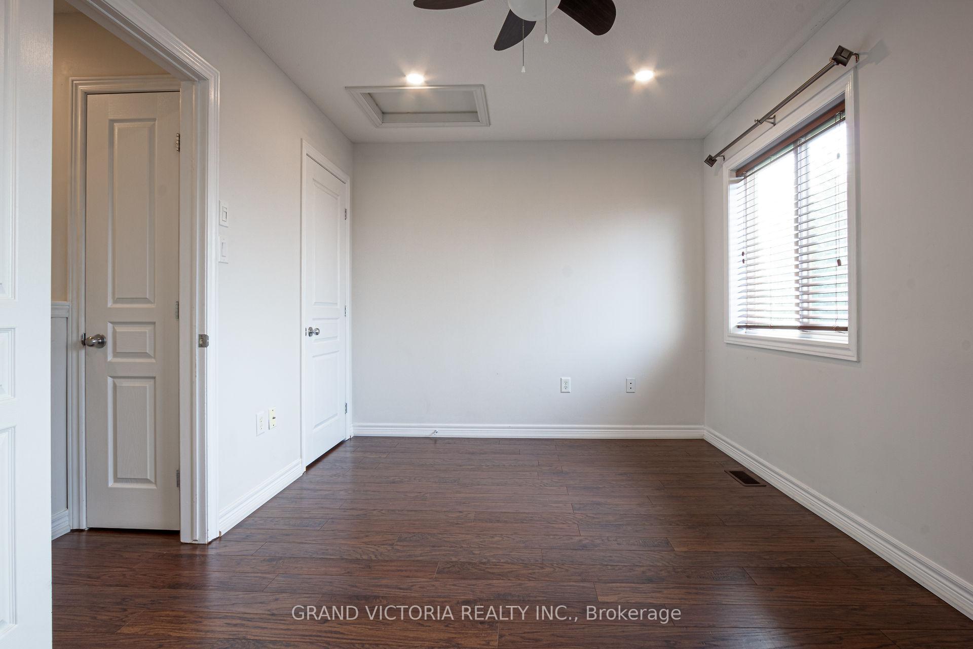 Photo 26 of Unit 4, 25 Viking Drive, Hamilton, Binbrook — HOMEH