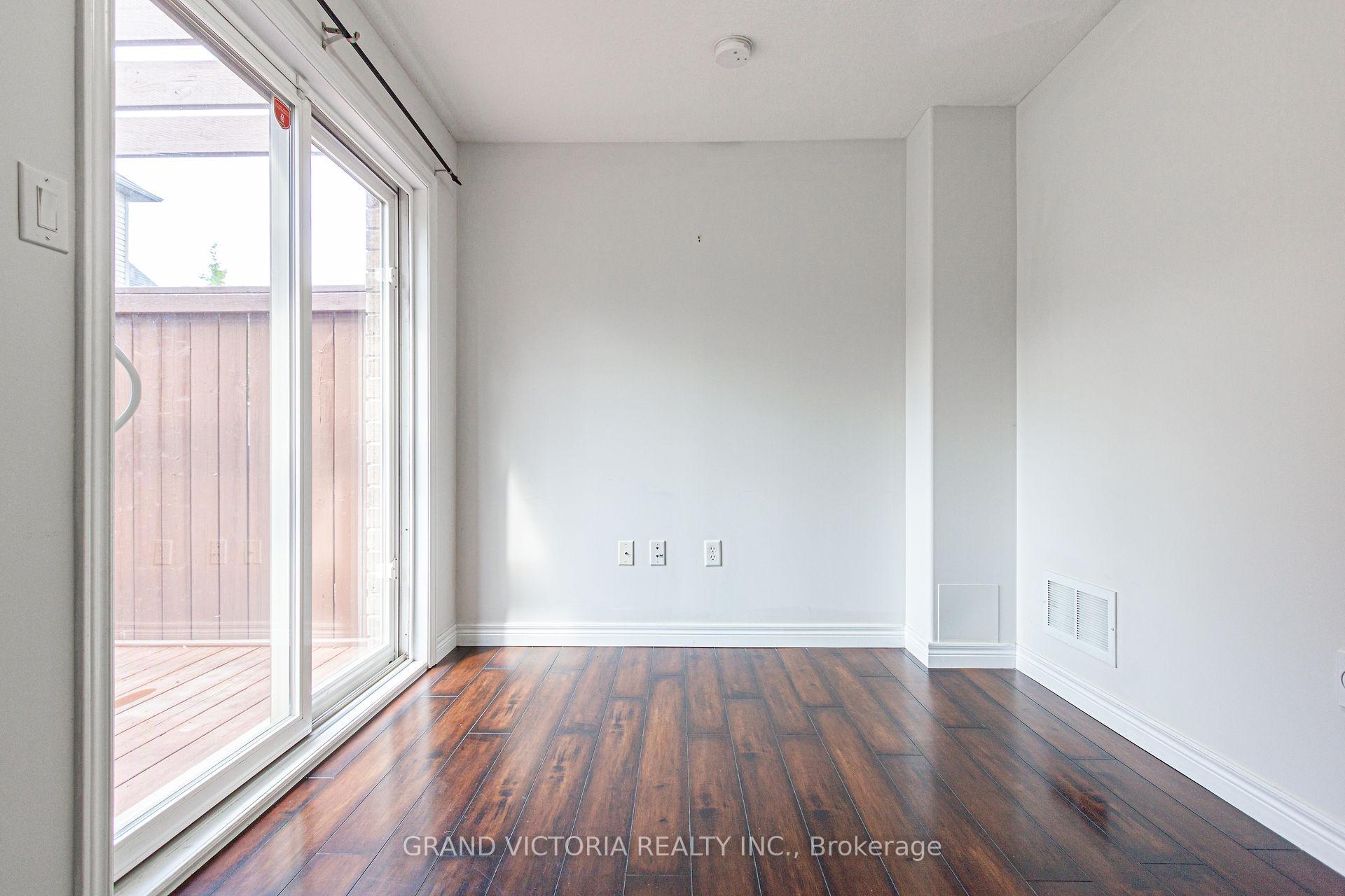 Photo 37 of Unit 4, 25 Viking Drive, Hamilton, Binbrook — HOMEH