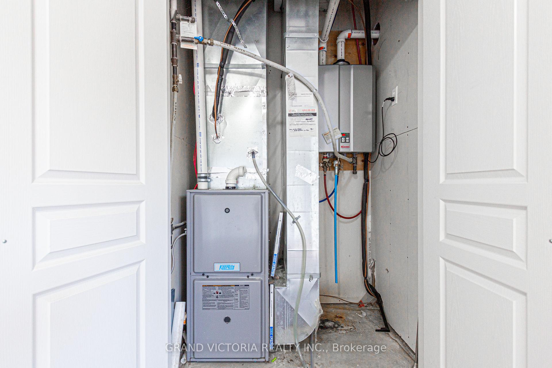 Photo 39 of Unit 4, 25 Viking Drive, Hamilton, Binbrook — HOMEH