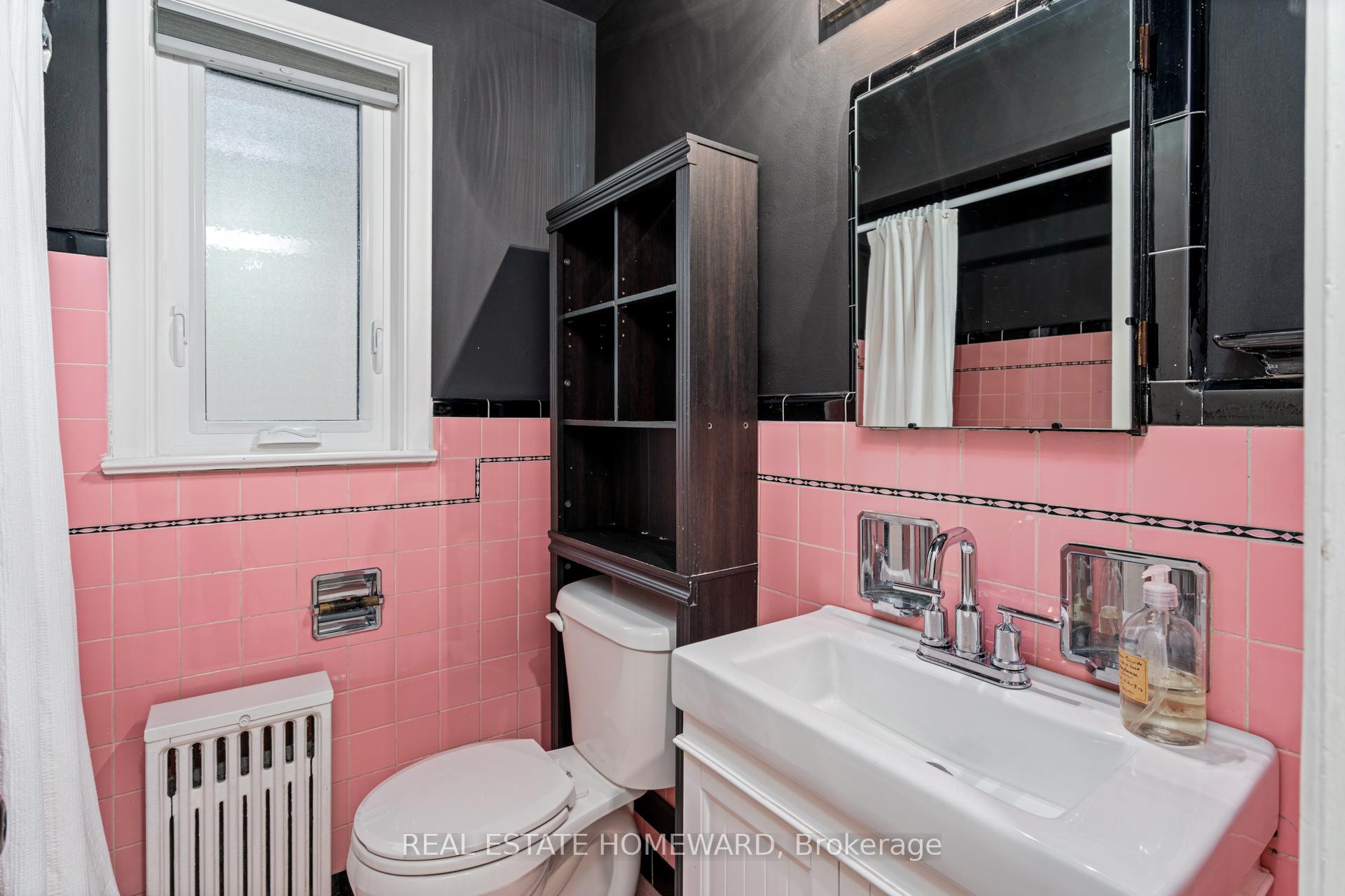 Photo 16 of Unit second, 19 Maclean Avenue, Toronto, The Beaches — HOMEH