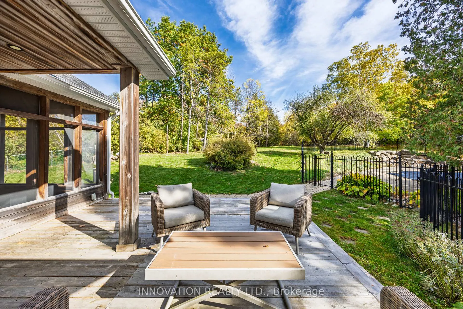 Photo 3 of 5609 South River Drive, Ottawa, Manotick Long Island & Nicholls Island — HOMEH