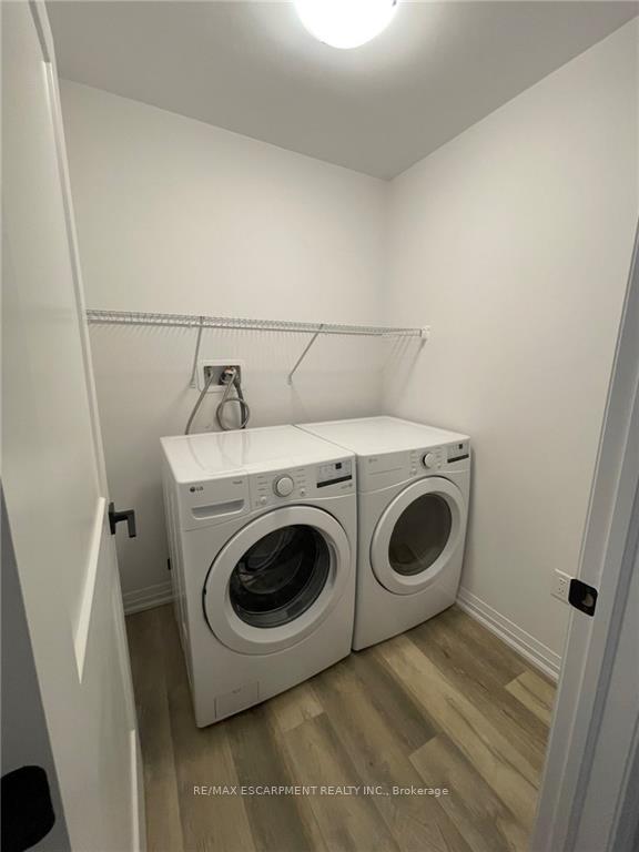 Photo 8 of Unit 106, 61 Soho Street, Hamilton, Stoney Creek — HOMEH