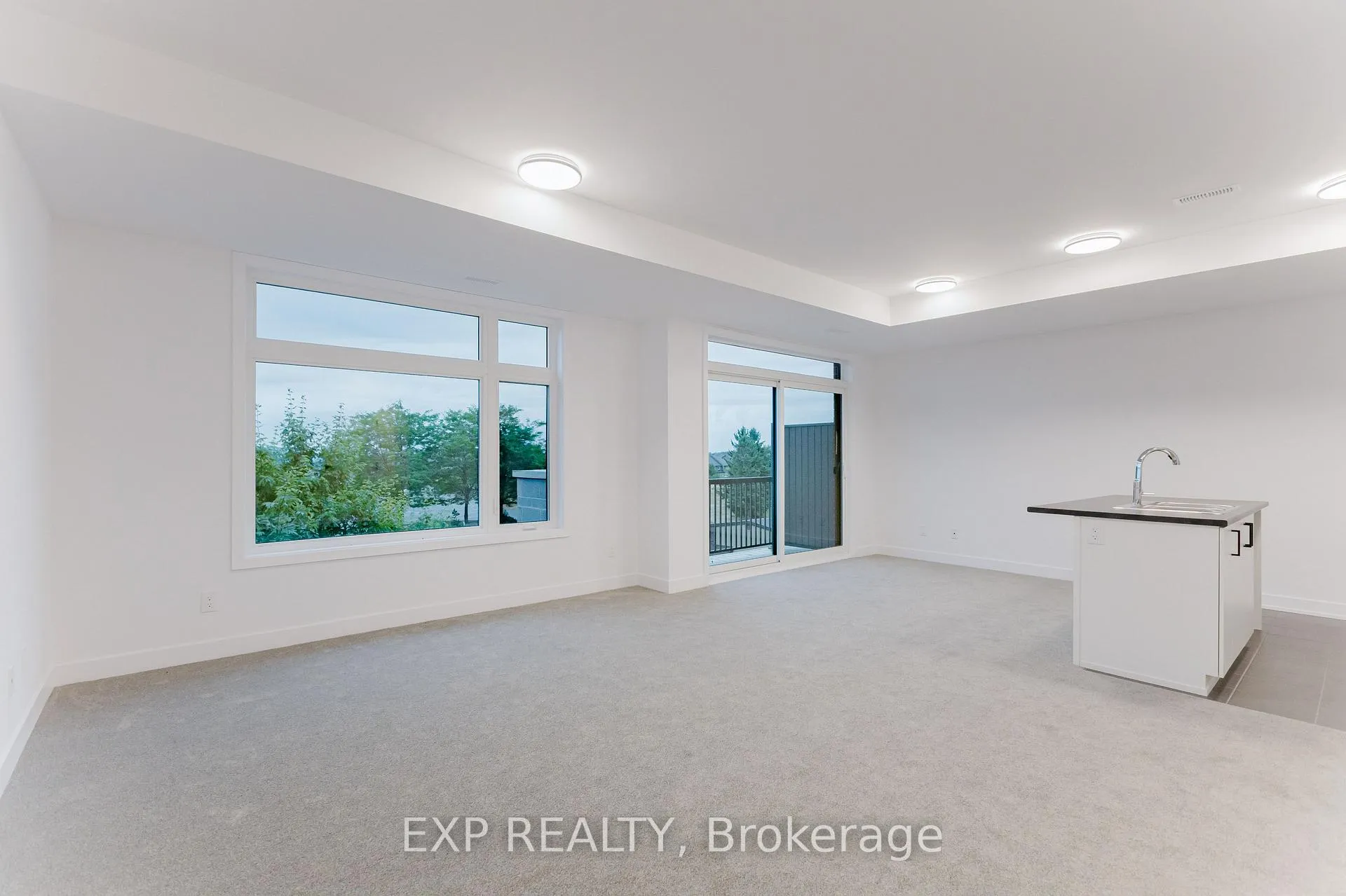 Photo 7 of 203 Silhouette Private, Ottawa, Barrhaven - Cedargrove/Fraserdale — HOMEH