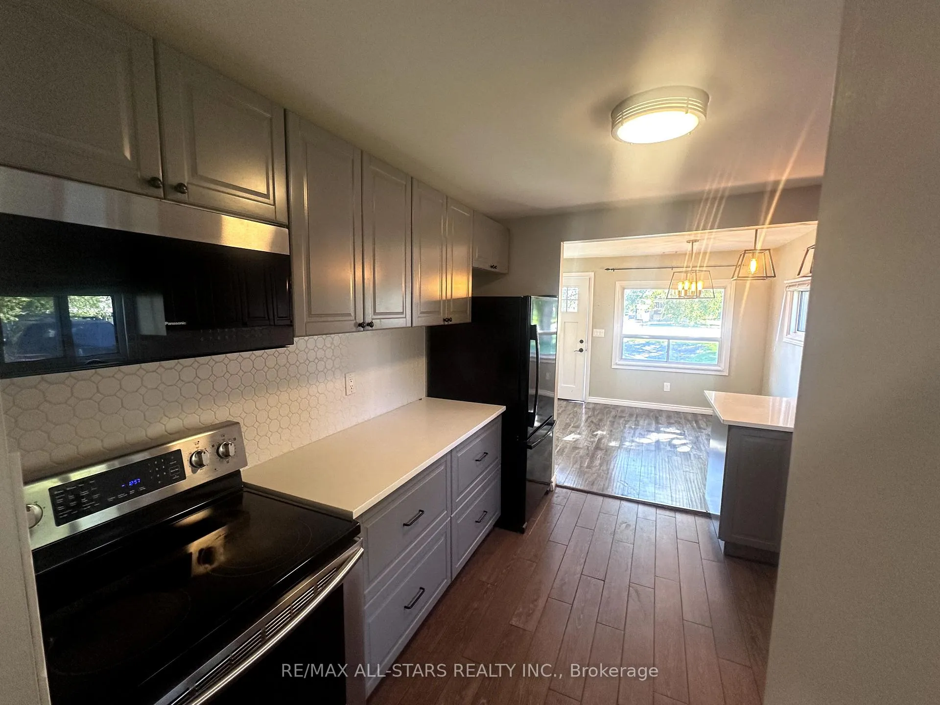 Photo 5 of 2180 2 Highway, Clarington, Rural Clarington — HOMEH