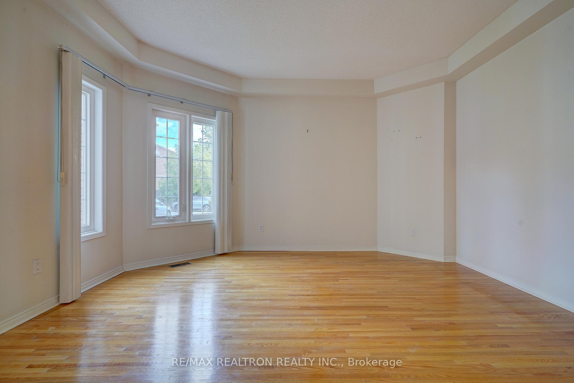 Photo 5 of 1448 Sandhurst Crescent, Pickering, Highbush — HOMEH