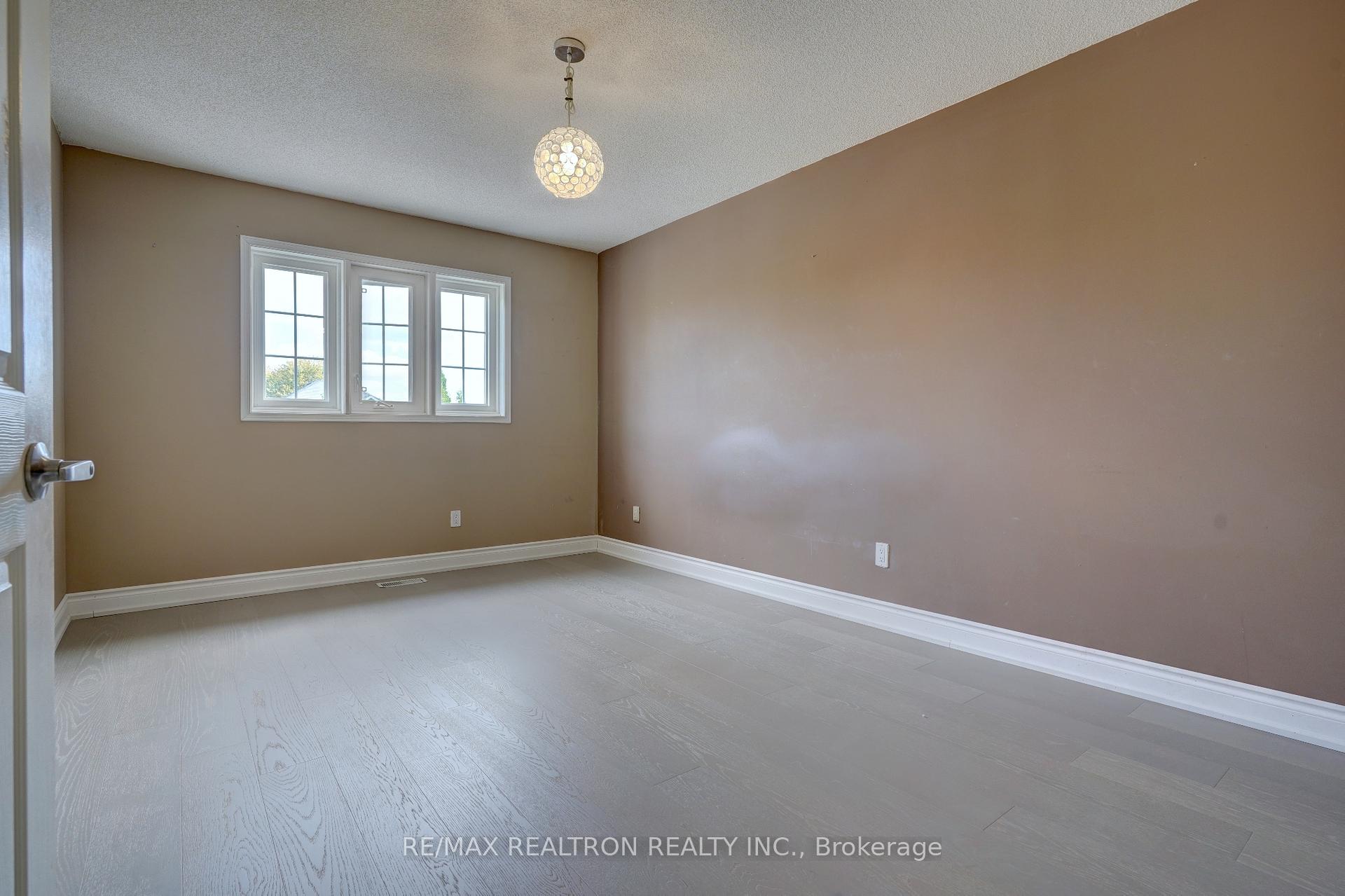 Photo 19 of 1448 Sandhurst Crescent, Pickering, Highbush — HOMEH