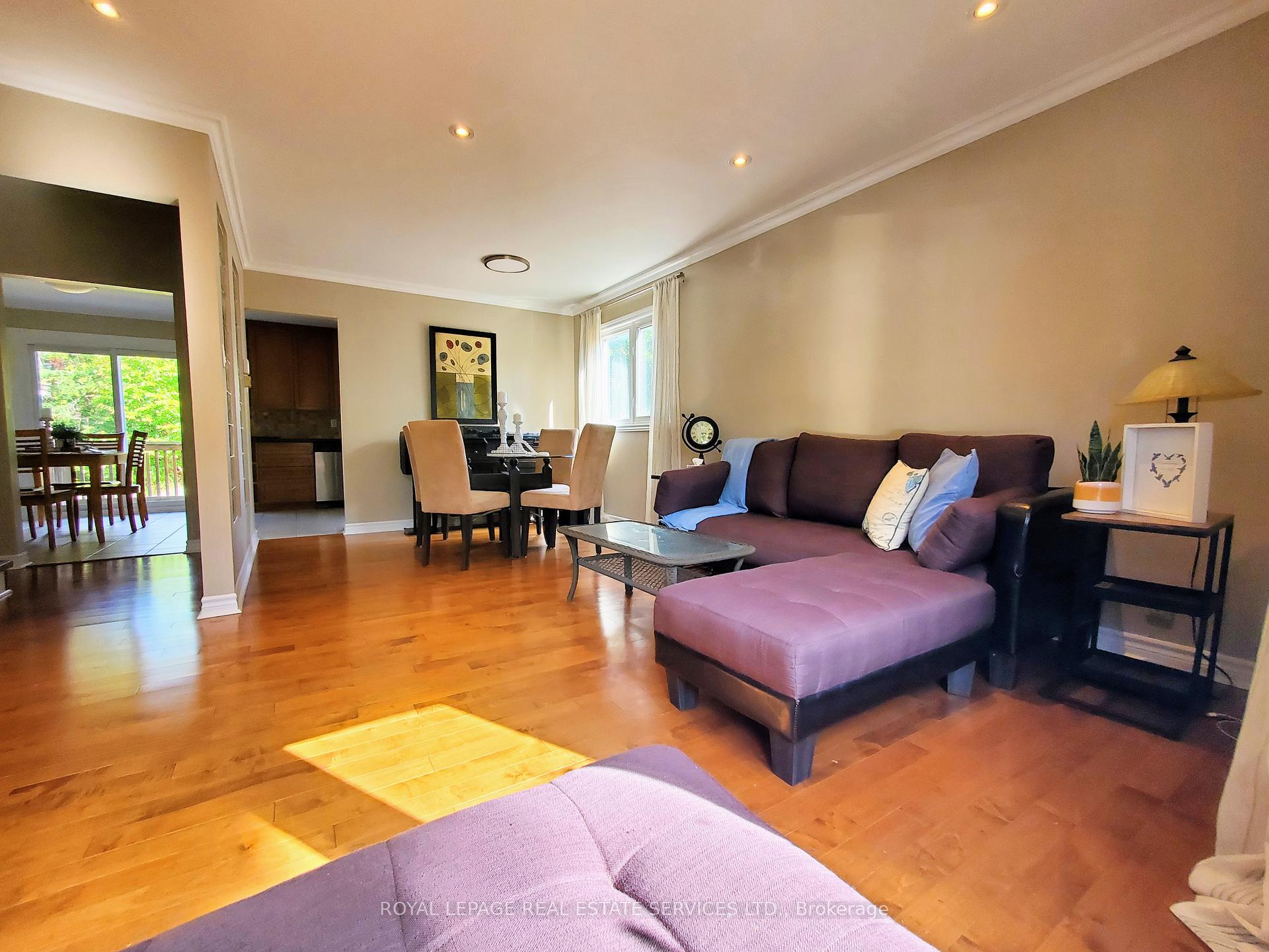Photo 2 of 58 Mancroft Crescent, Brampton, Central Park — HOMEH