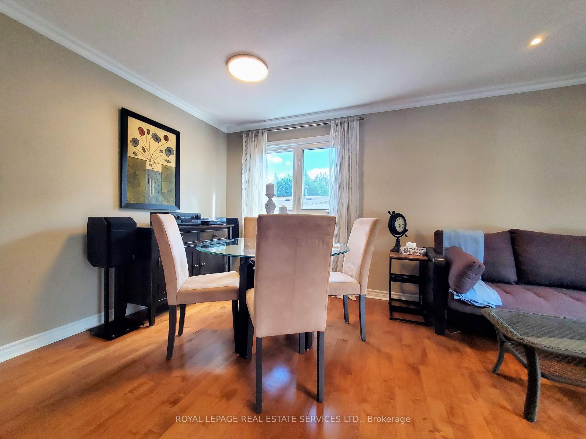 Photo 14 of 58 Mancroft Crescent, Brampton, Central Park — HOMEH