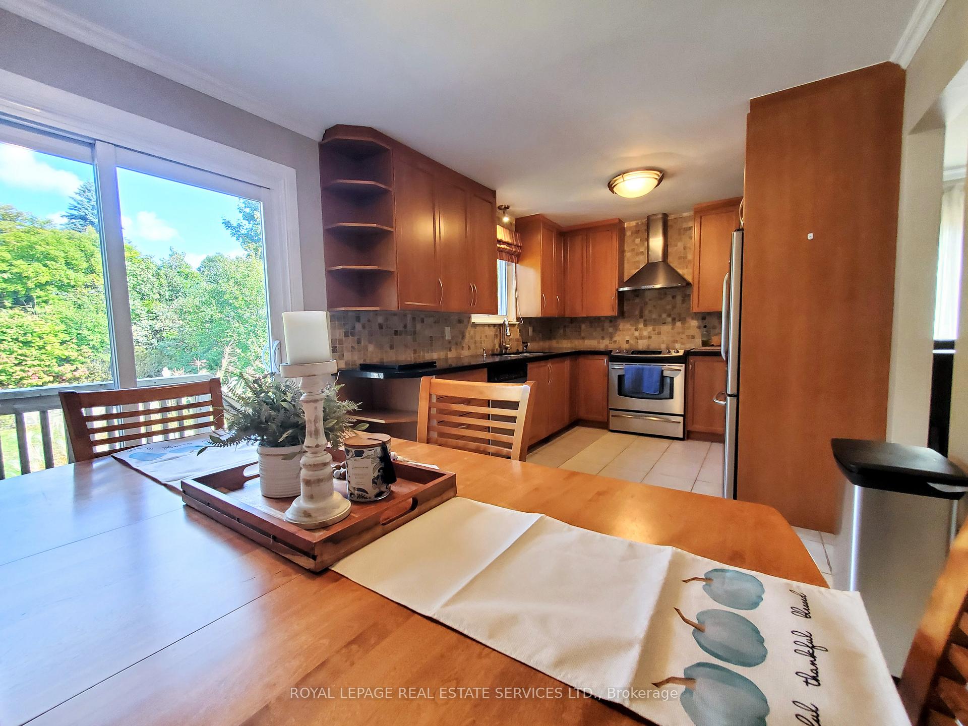 Photo 7 of 58 Mancroft Crescent, Brampton, Central Park — HOMEH