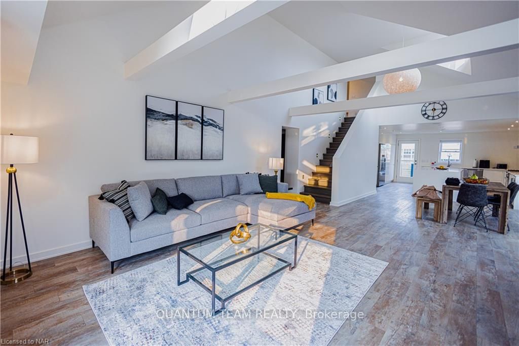 Photo 5 of Unit Upper, 26 Duke Street, St. Catharines, Downtown — HOMEH