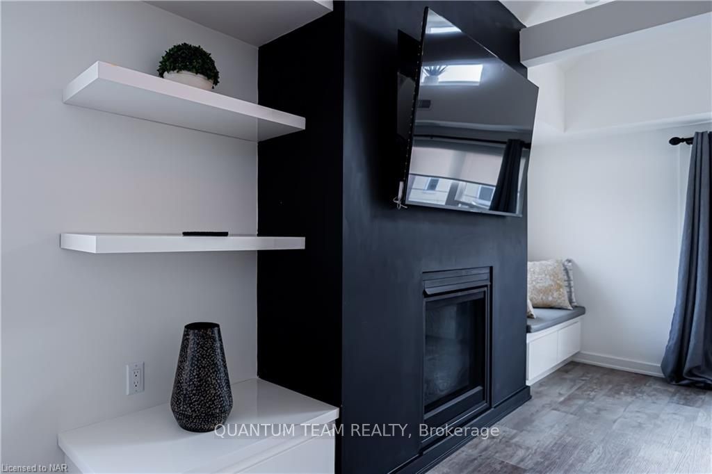 Photo 4 of Unit Upper, 26 Duke Street, St. Catharines, Downtown — HOMEH