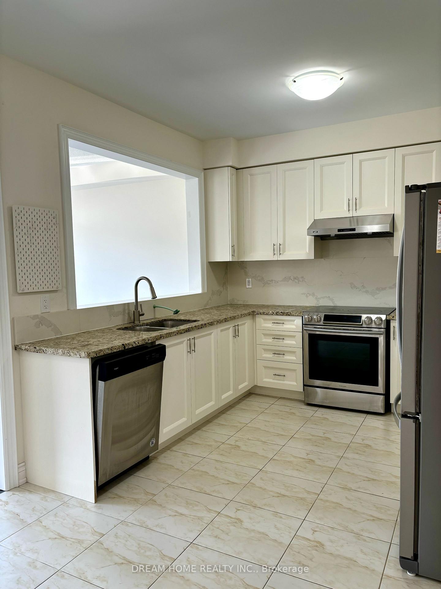 Photo 17 of 68 Mohandas Drive, Markham, Cedarwood — HOMEH