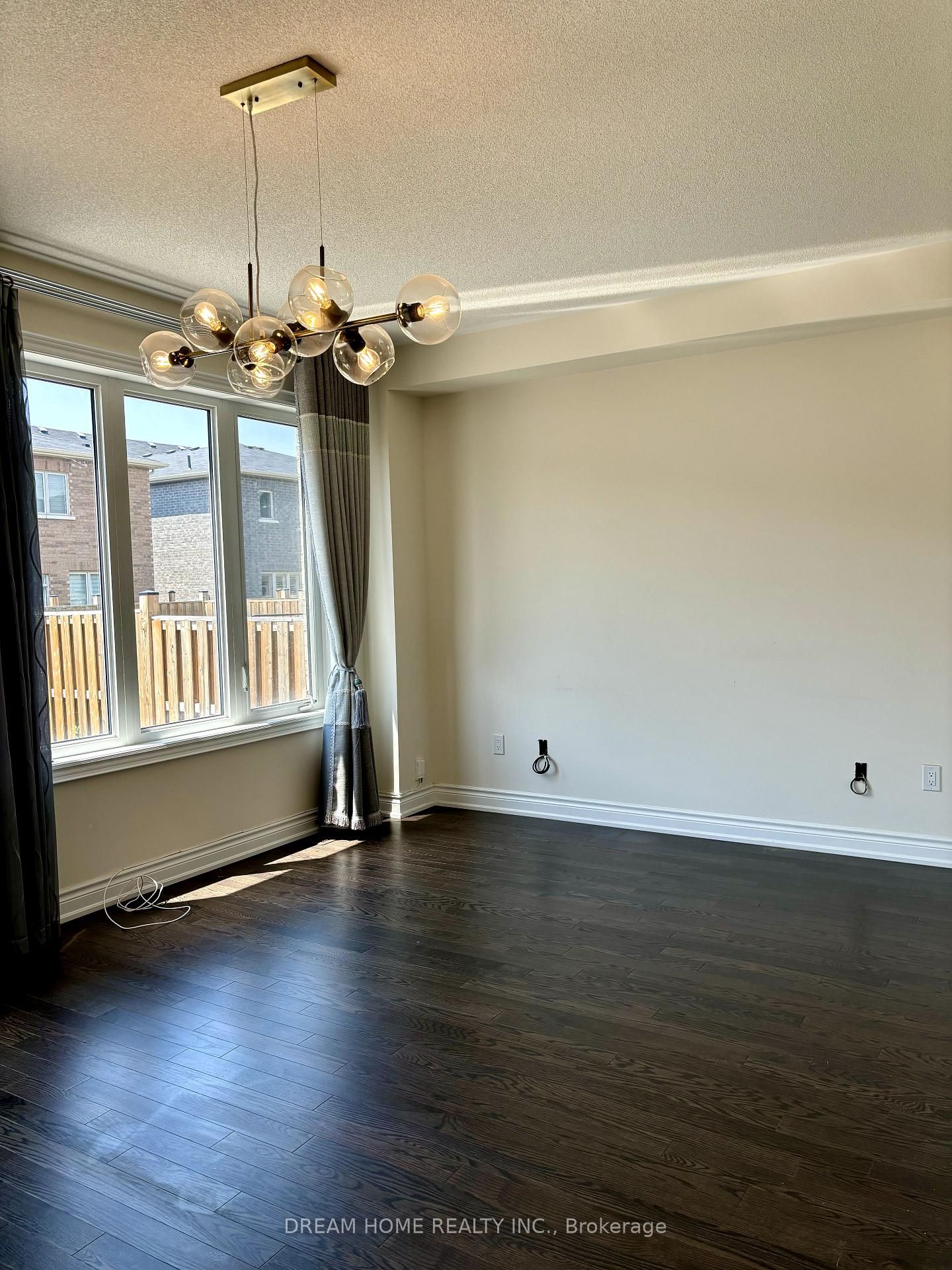 Photo 16 of 68 Mohandas Drive, Markham, Cedarwood — HOMEH