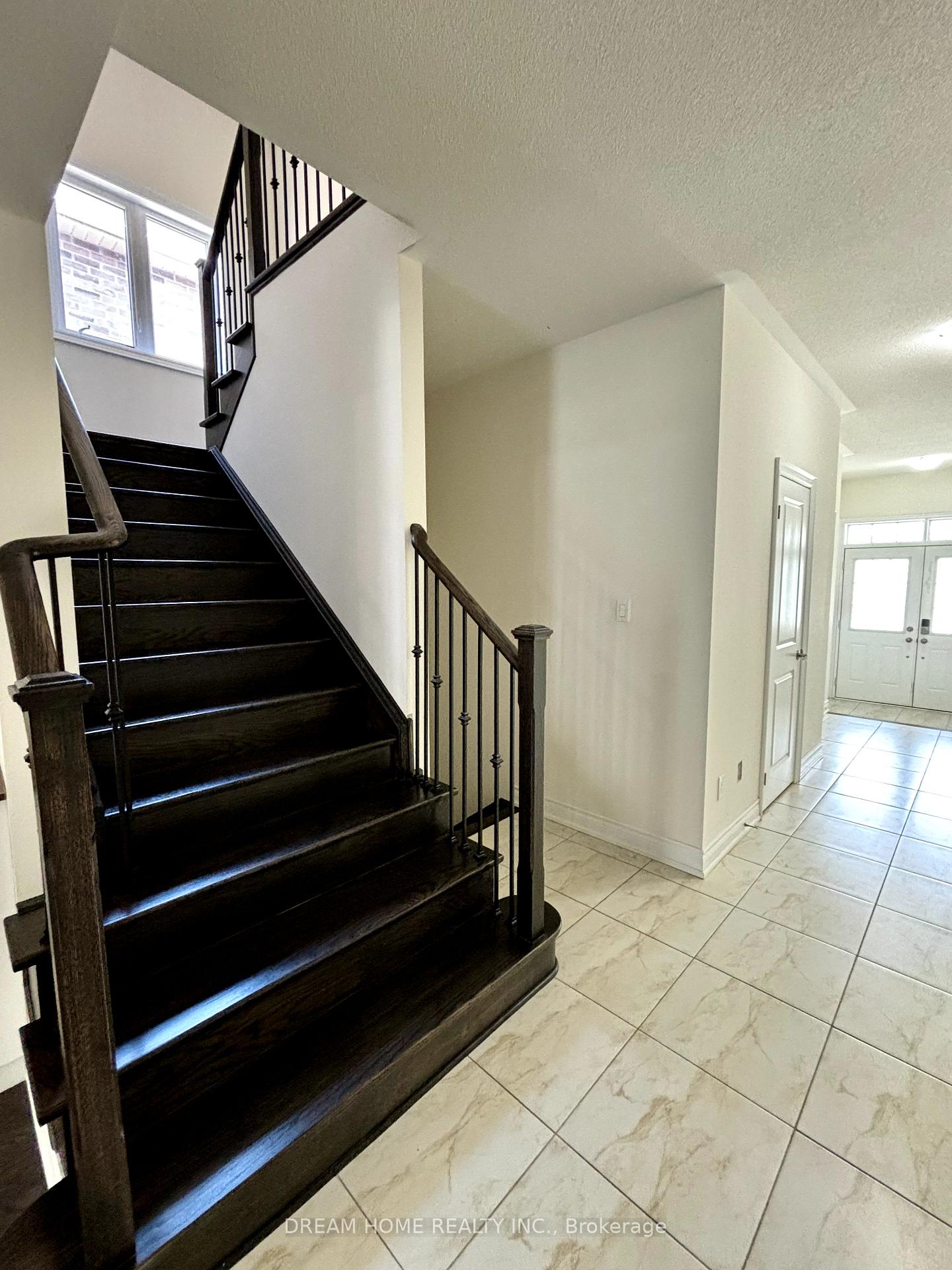 Photo 10 of 68 Mohandas Drive, Markham, Cedarwood — HOMEH
