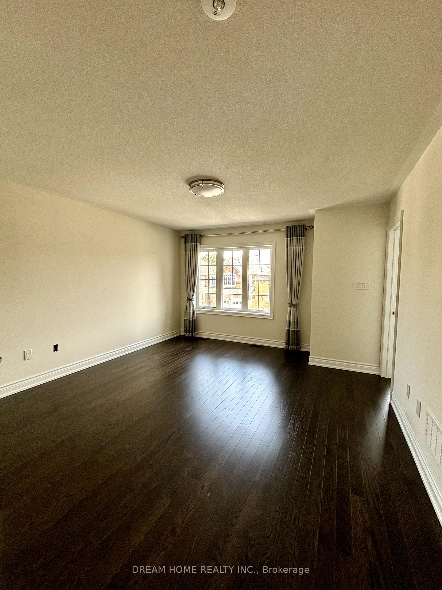 Photo 7 of 68 Mohandas Drive, Markham, Cedarwood — HOMEH