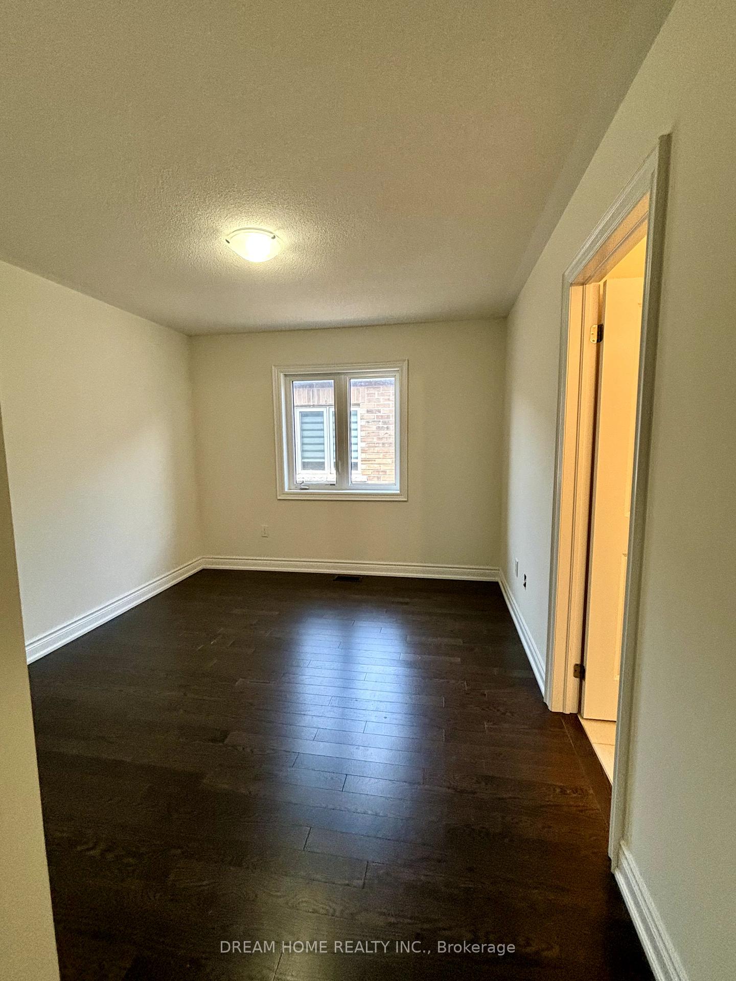 Photo 8 of 68 Mohandas Drive, Markham, Cedarwood — HOMEH