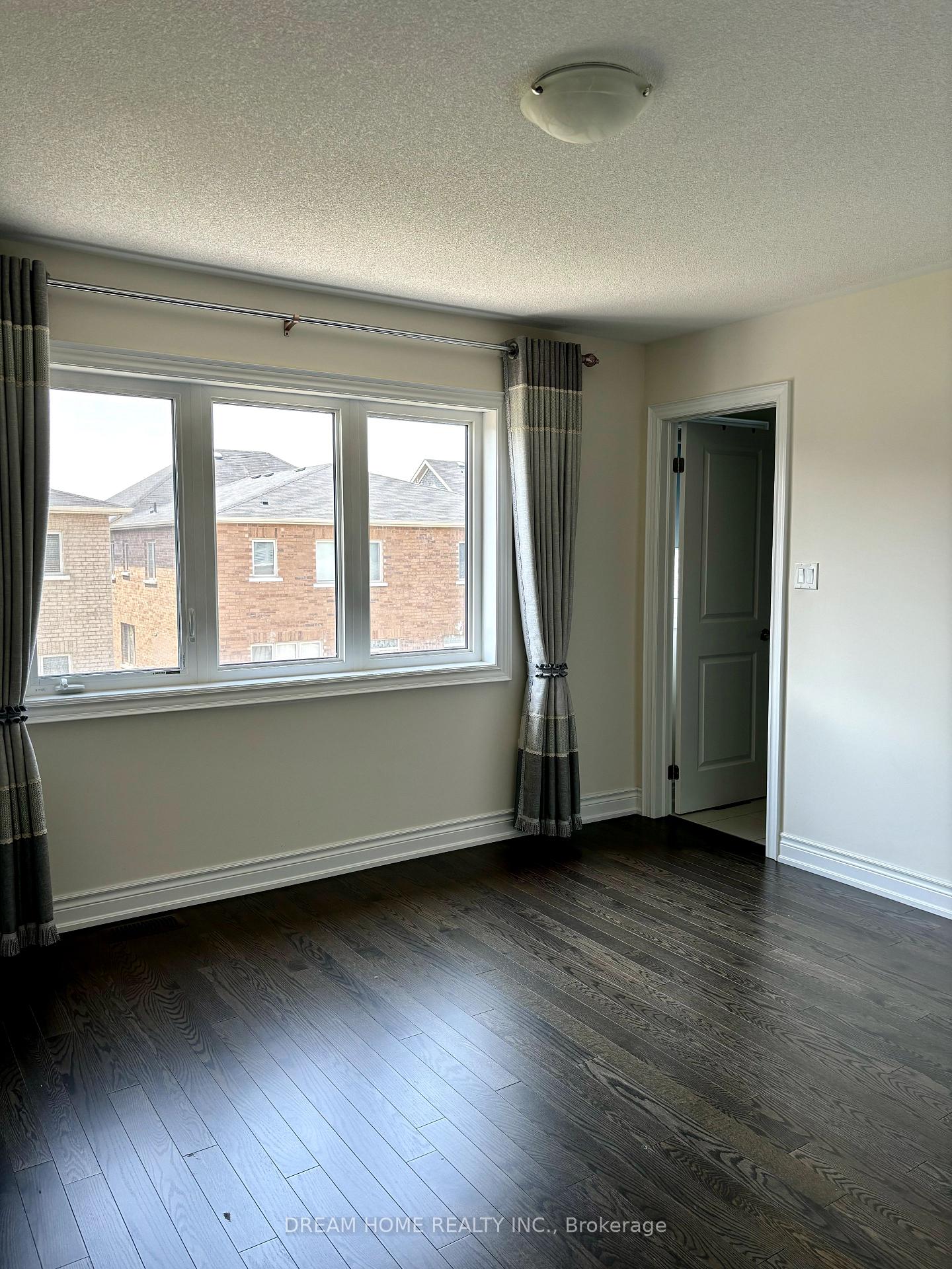 Photo 13 of 68 Mohandas Drive, Markham, Cedarwood — HOMEH