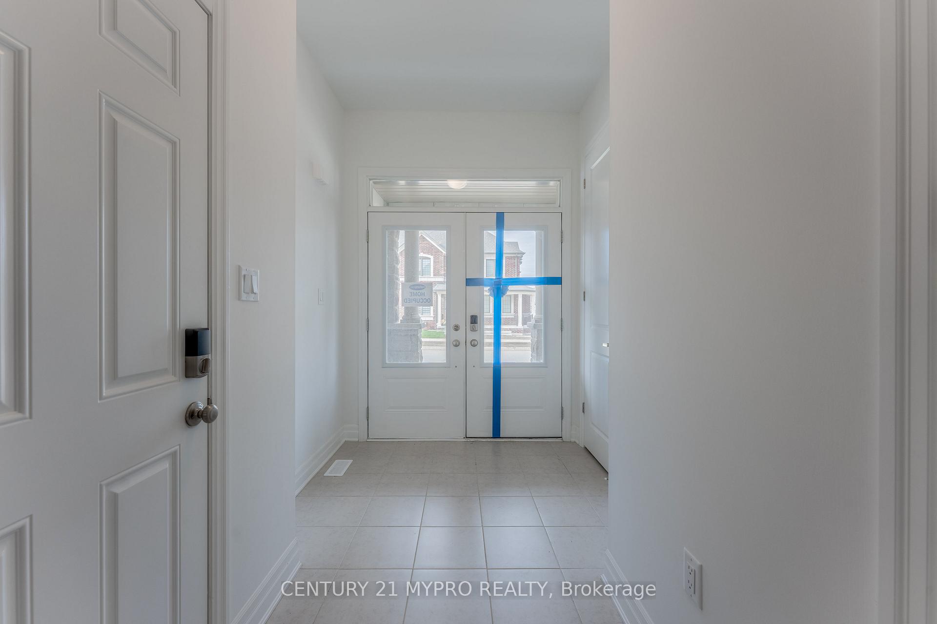 Photo 5 of 3099 Blazing Star Avenue, Pickering, Rural Pickering — HOMEH