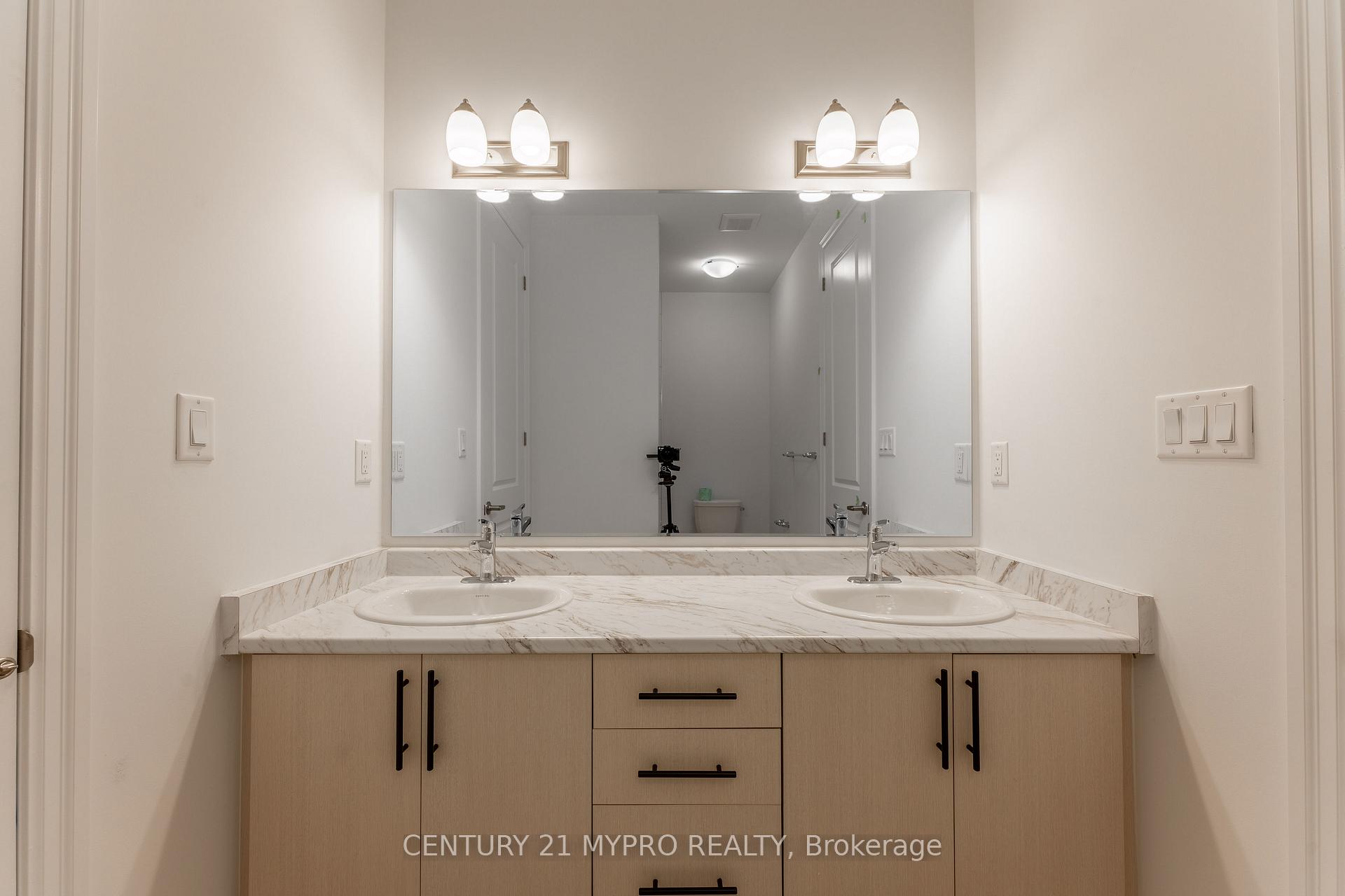Photo 20 of 3099 Blazing Star Avenue, Pickering, Rural Pickering — HOMEH