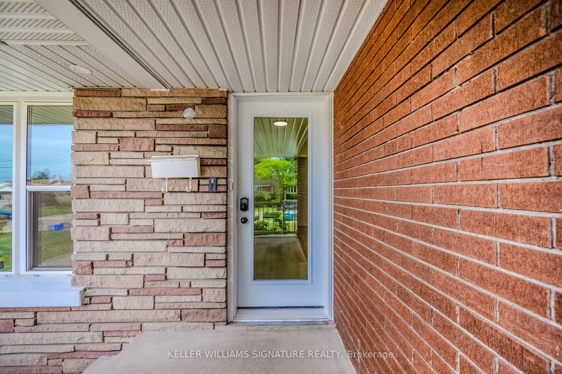 Photo 12 of Unit Main, 38 Endfield Avenue, Hamilton, Huntington — HOMEH