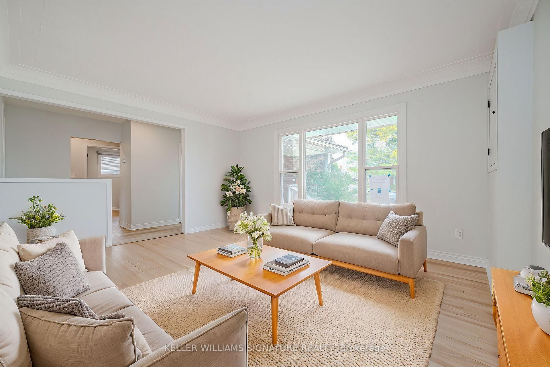 Photo 18 of Unit Main, 38 Endfield Avenue, Hamilton, Huntington — HOMEH