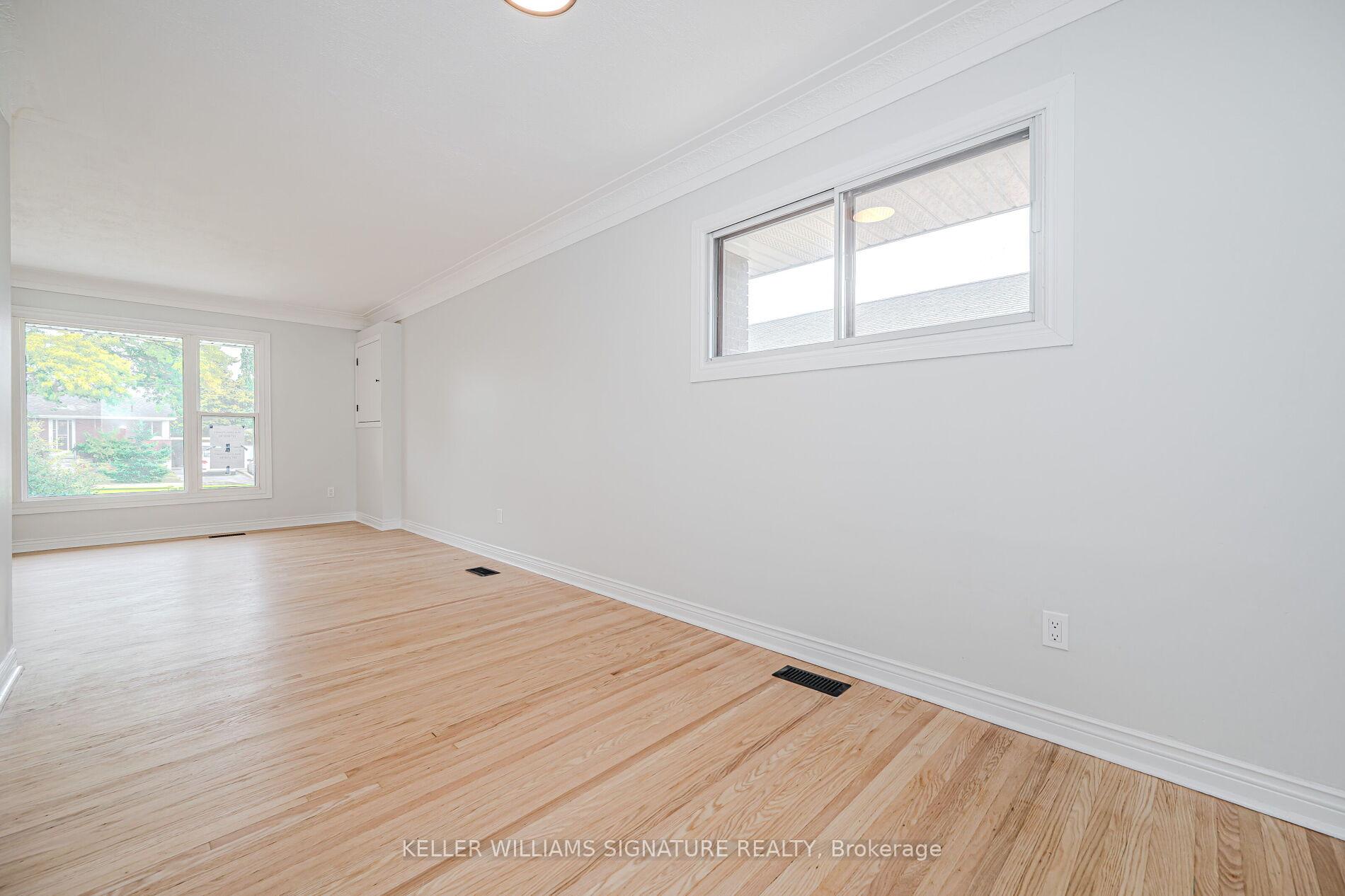 Photo 10 of Unit Main, 38 Endfield Avenue, Hamilton, Huntington — HOMEH