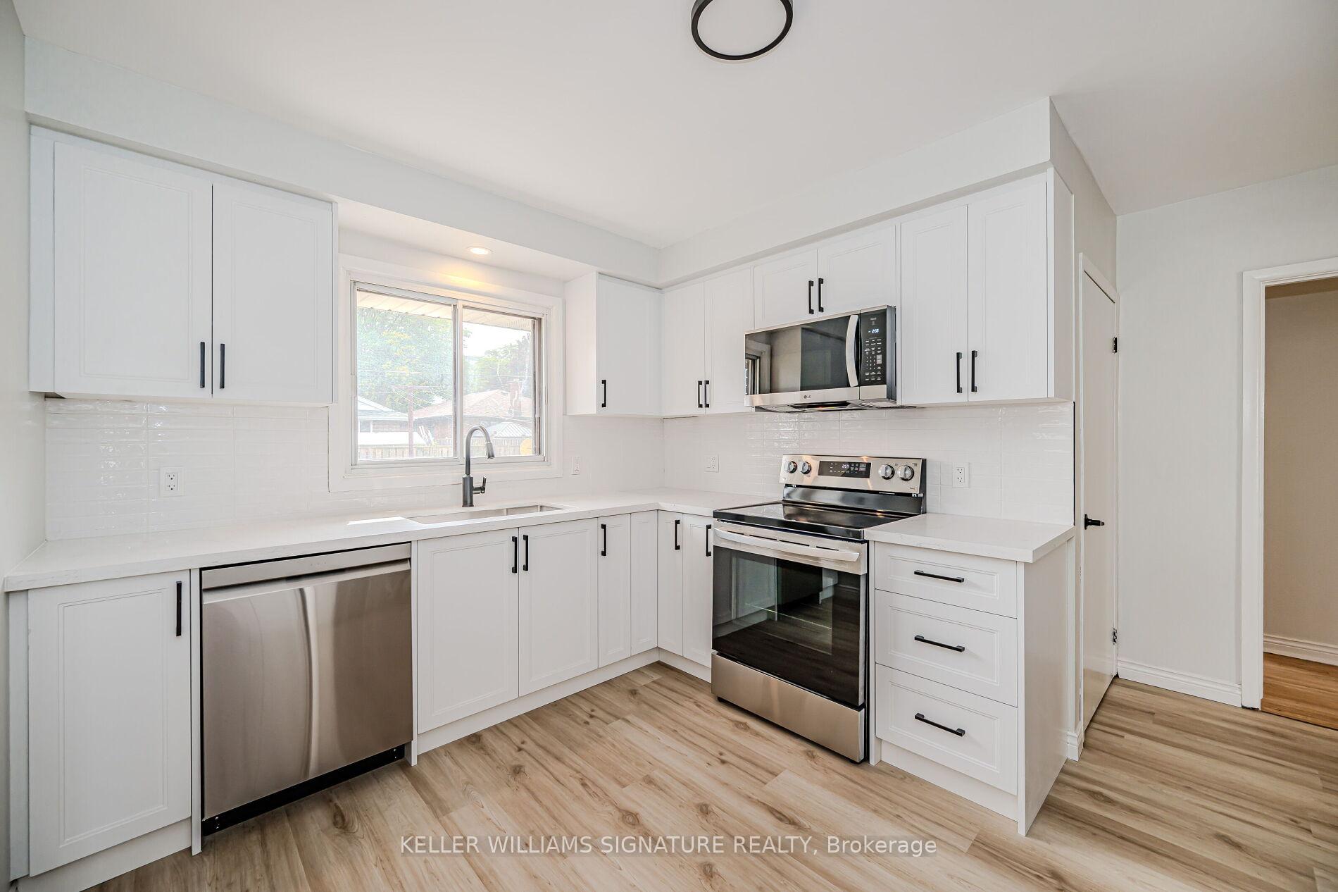 Photo 5 of Unit Main, 38 Endfield Avenue, Hamilton, Huntington — HOMEH