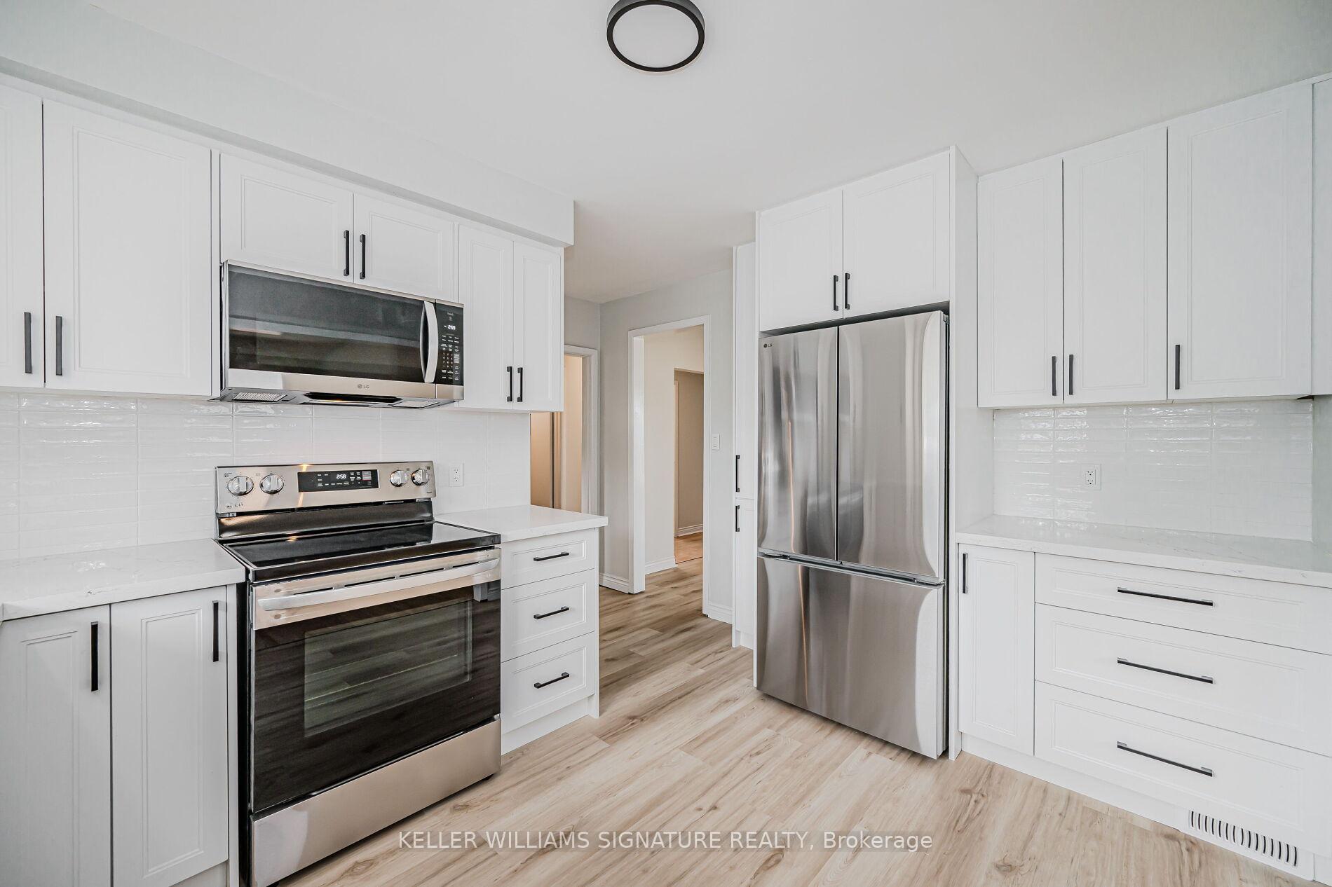 Photo 9 of Unit Main, 38 Endfield Avenue, Hamilton, Huntington — HOMEH