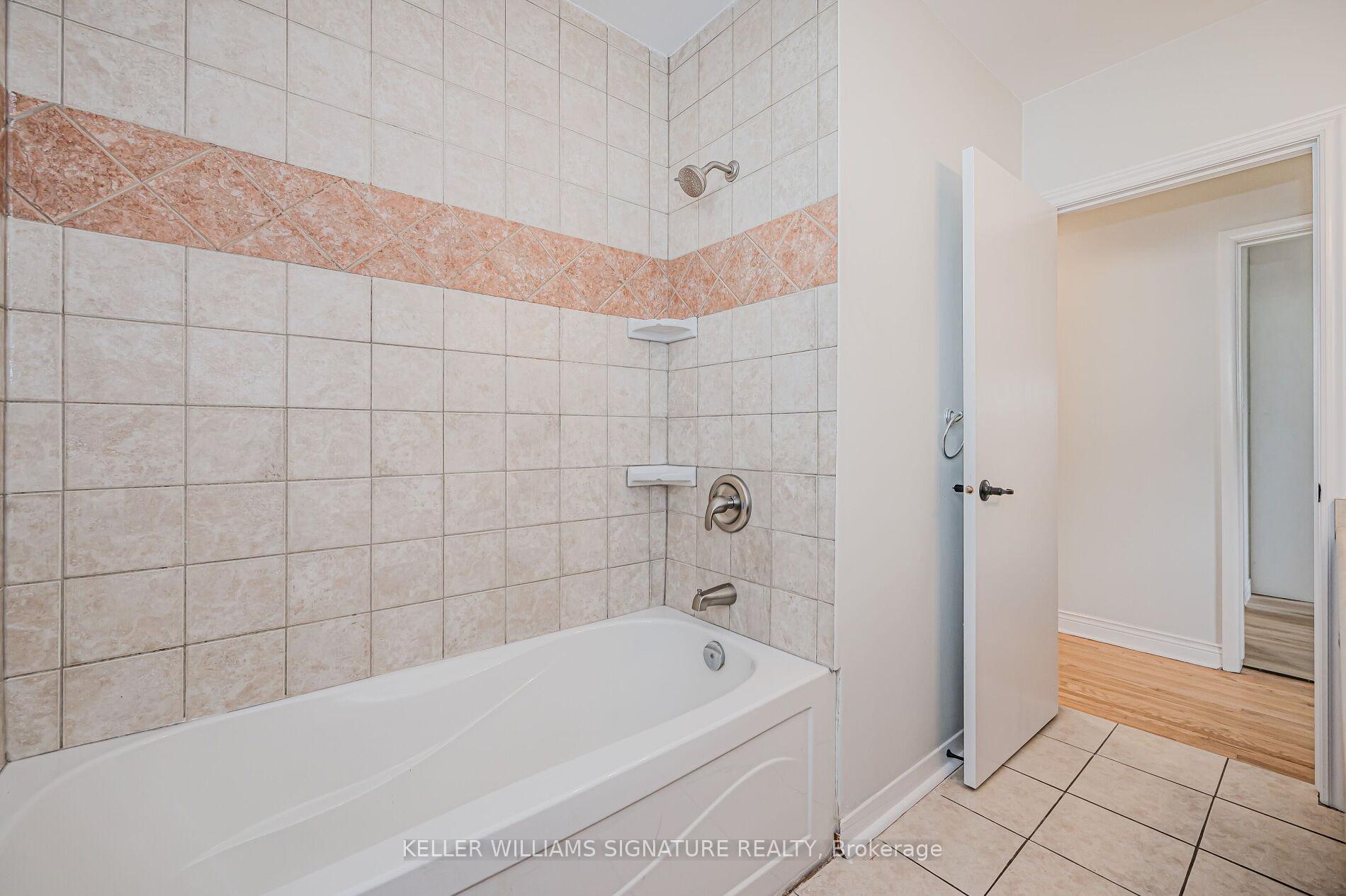 Photo 14 of Unit Main, 38 Endfield Avenue, Hamilton, Huntington — HOMEH