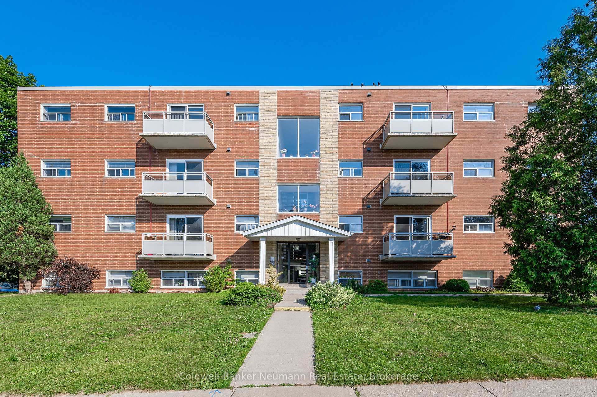 Photo 3 of Unit 301, 10 Glenbrook Drive, Guelph, Victoria North — HOMEH