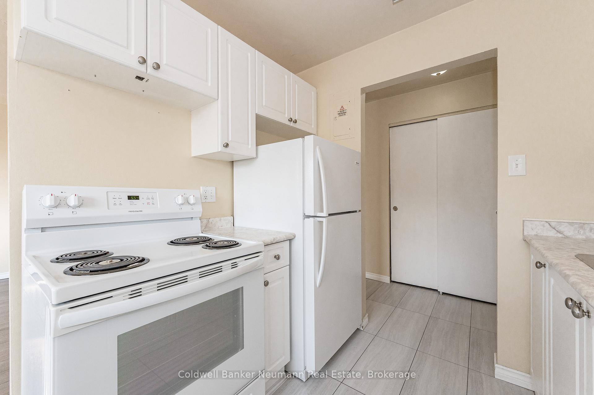 Photo 12 of Unit 301, 10 Glenbrook Drive, Guelph, Victoria North — HOMEH