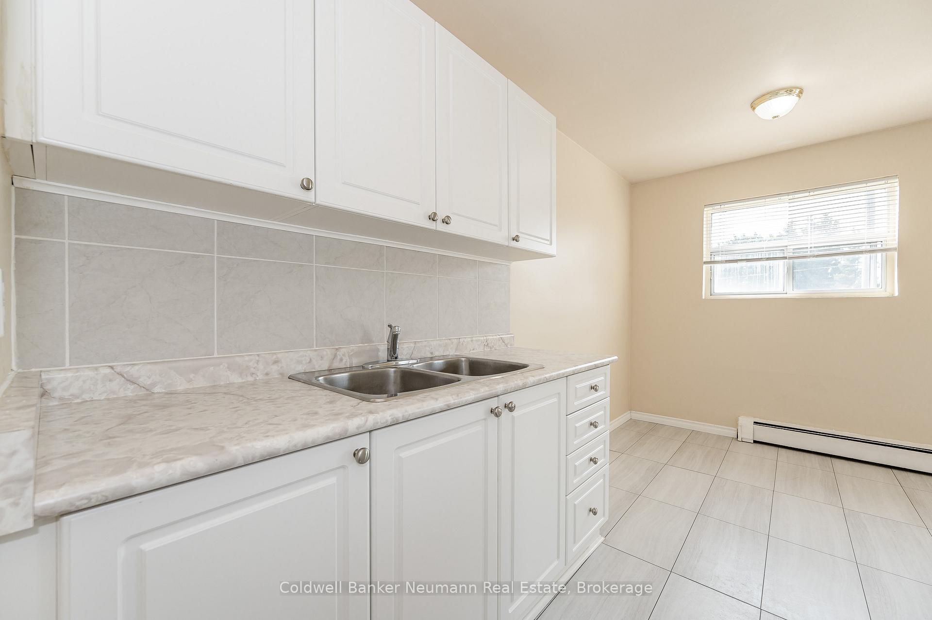 Photo 14 of Unit 301, 10 Glenbrook Drive, Guelph, Victoria North — HOMEH
