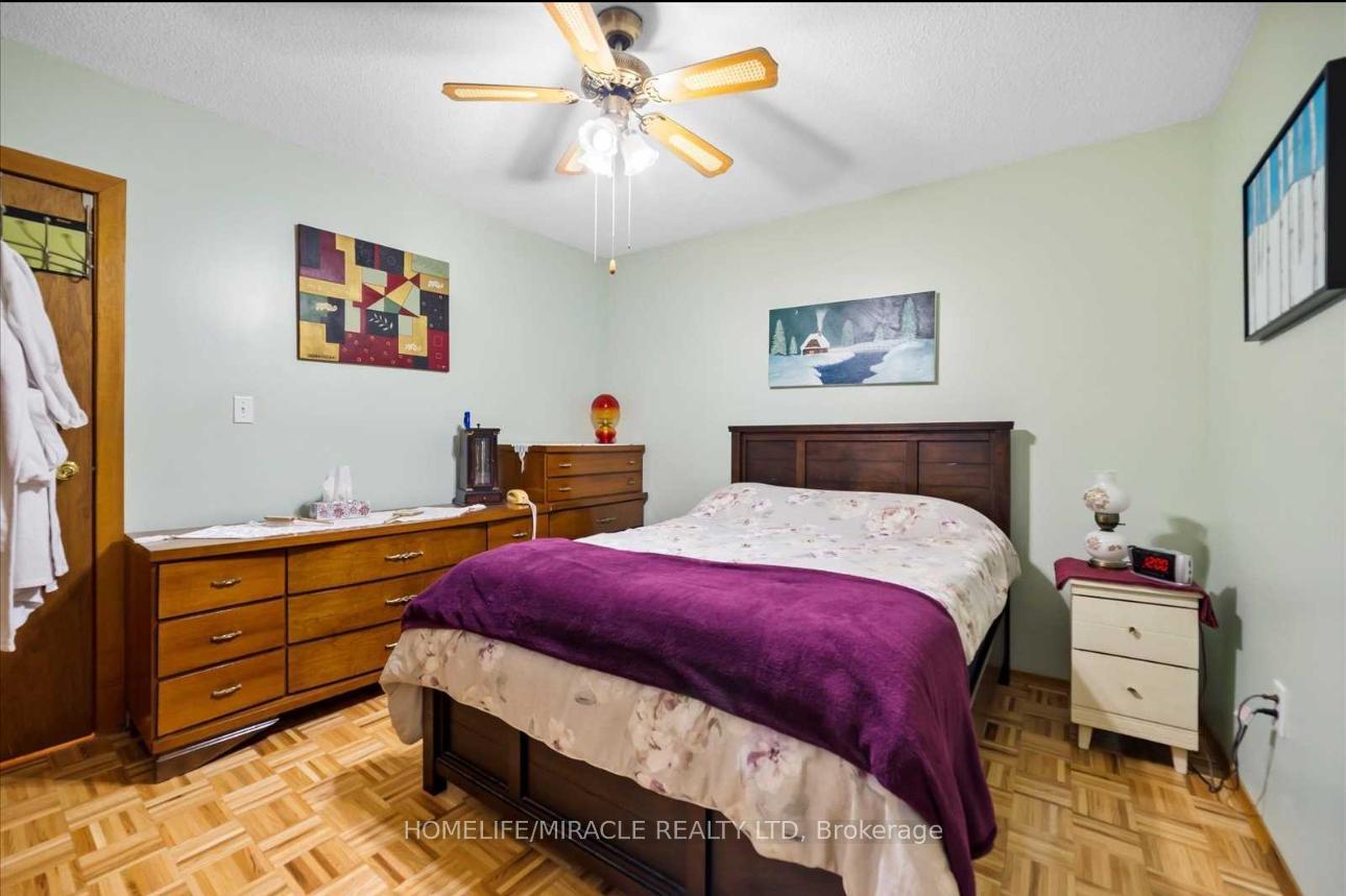 Photo 6 of 880 Sheppard Avenue, Pickering, Woodlands — HOMEH