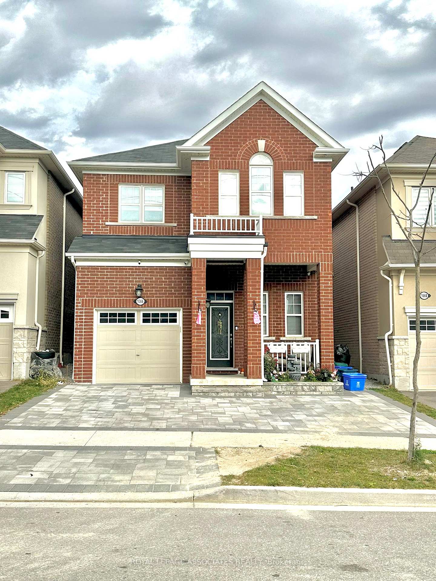 Photo 1 of 1066 Cameo Street, Pickering, Rural Pickering — HOMEH