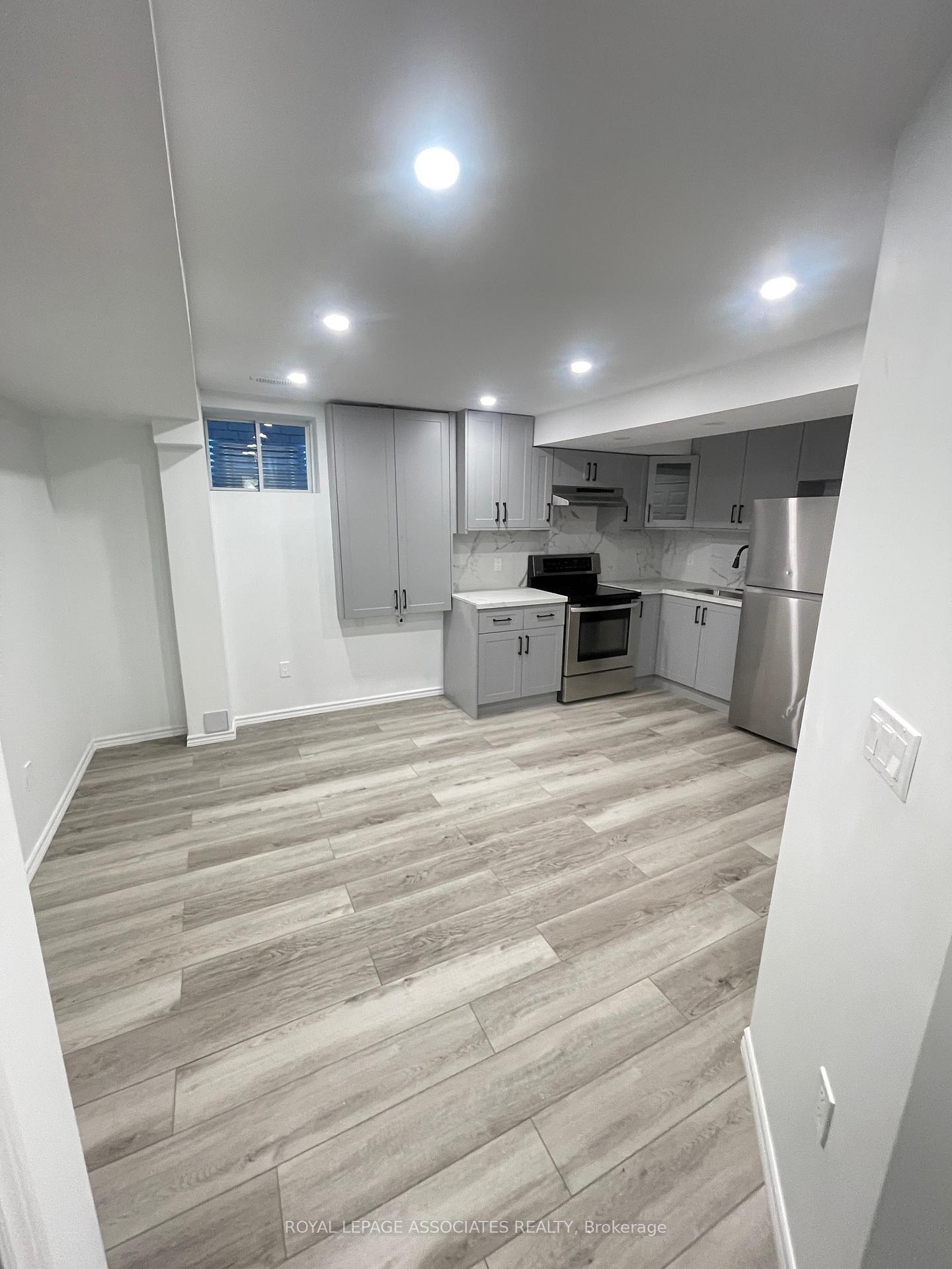 Photo 11 of 1066 Cameo Street, Pickering, Rural Pickering — HOMEH