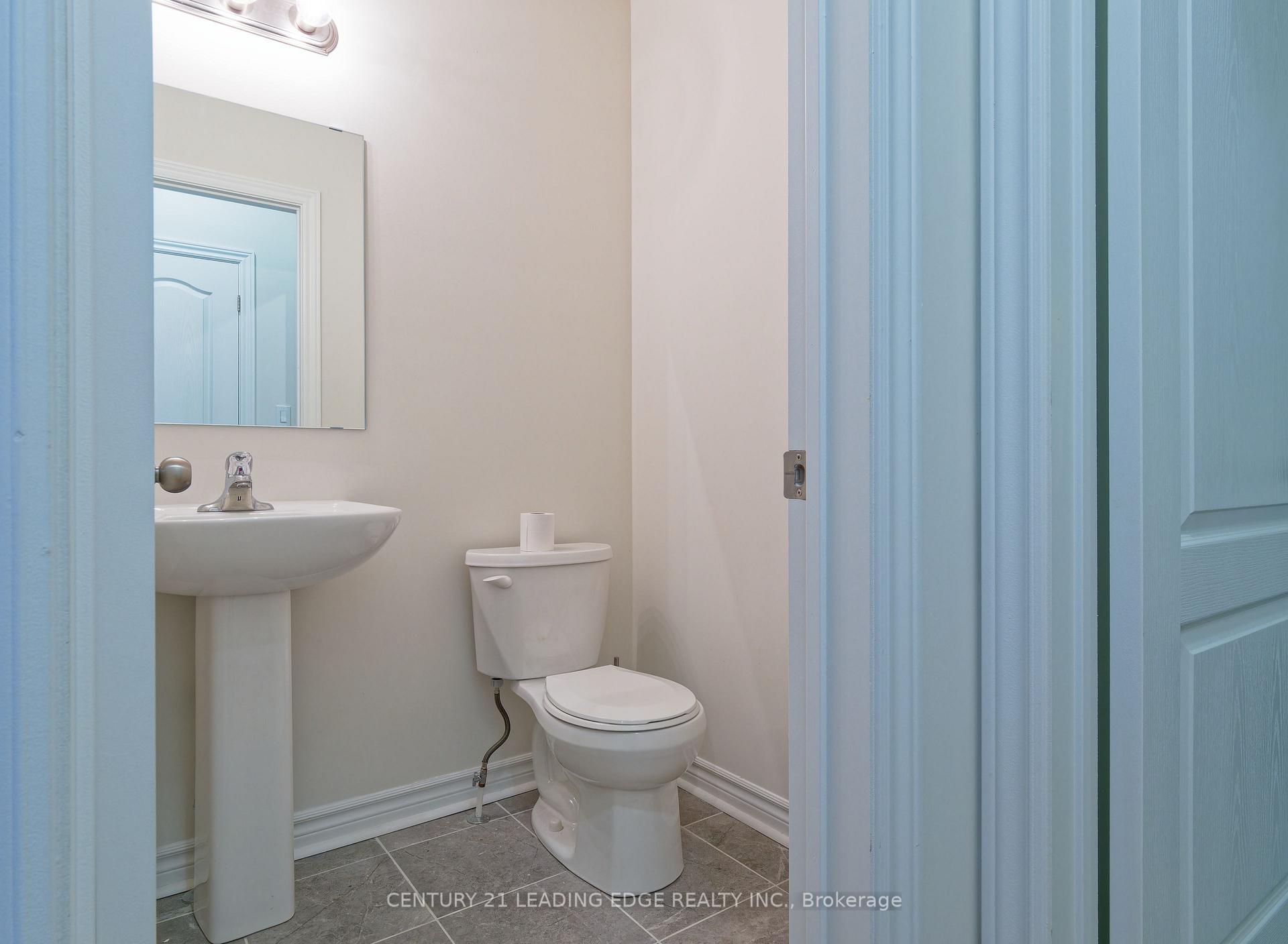 Photo 3 of 1003 Black Cherry Drive, Oshawa, Taunton — HOMEH