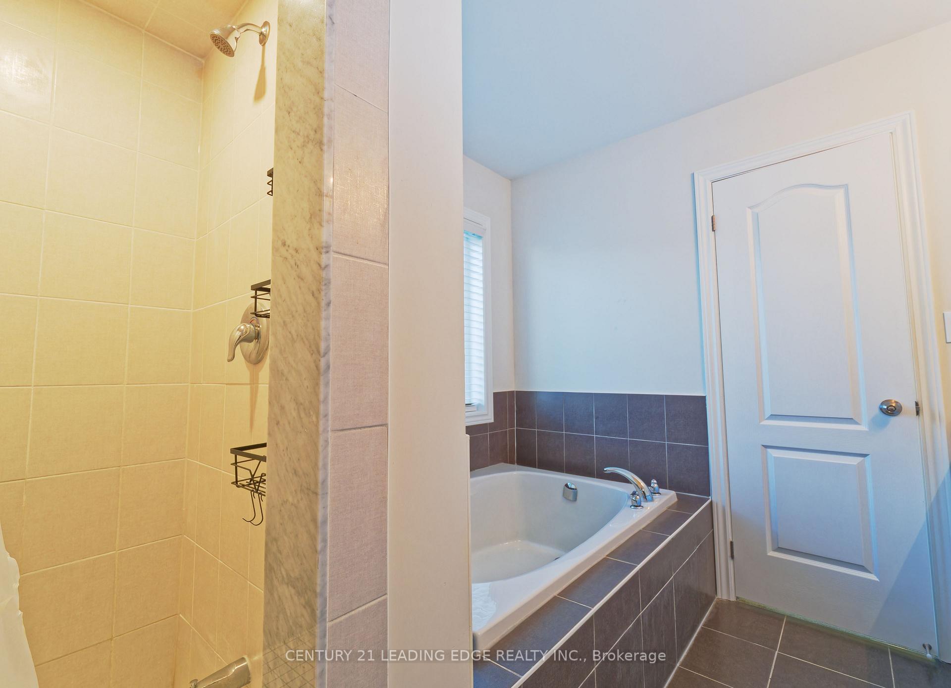 Photo 9 of 1003 Black Cherry Drive, Oshawa, Taunton — HOMEH