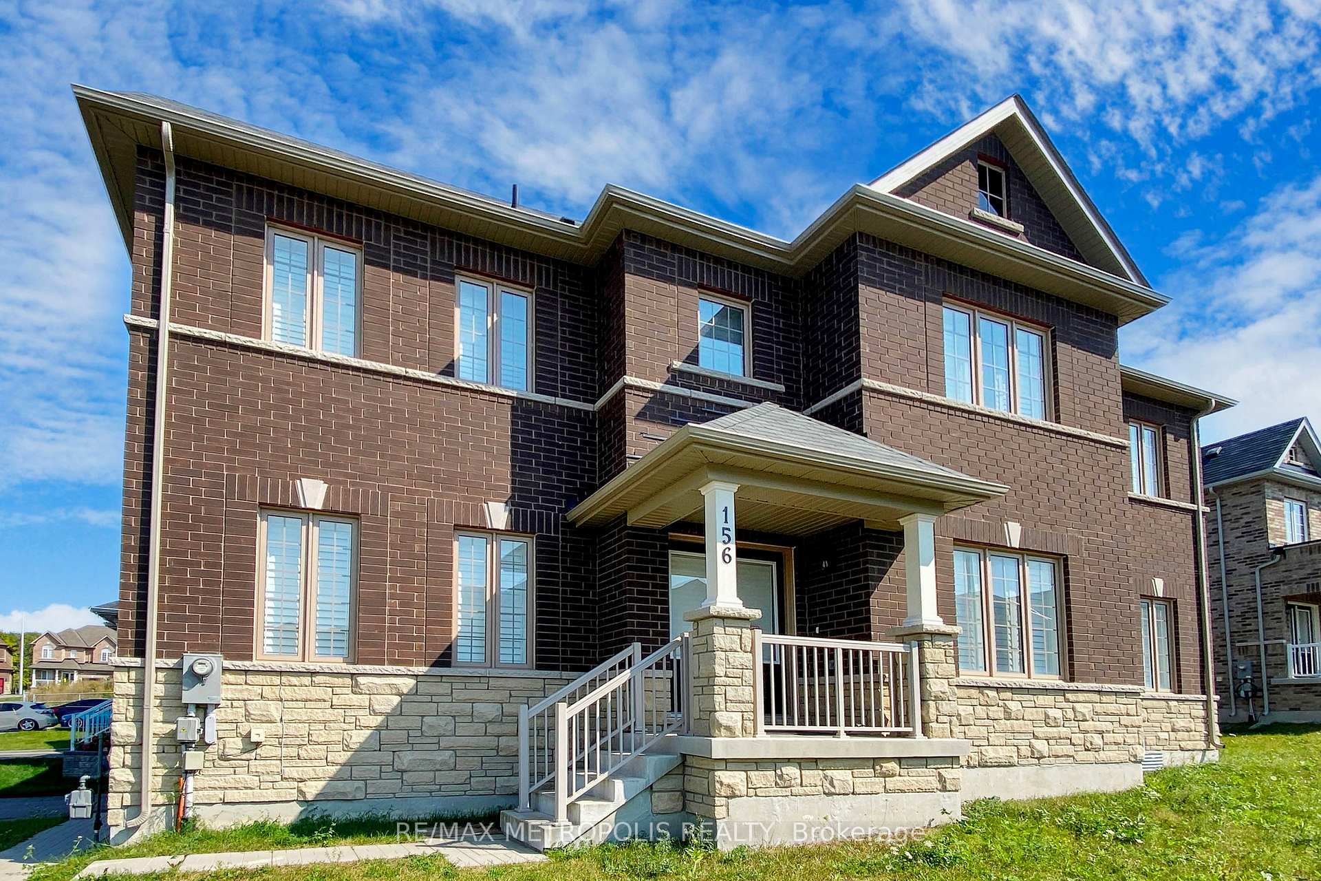 Front of 156 Muirfield Drive