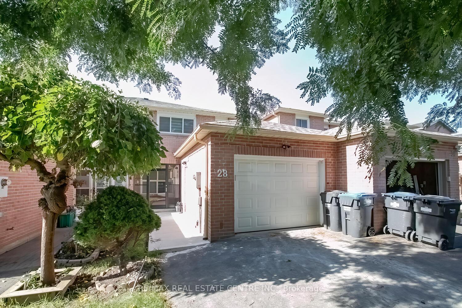 Front of 28 Silverstream Road